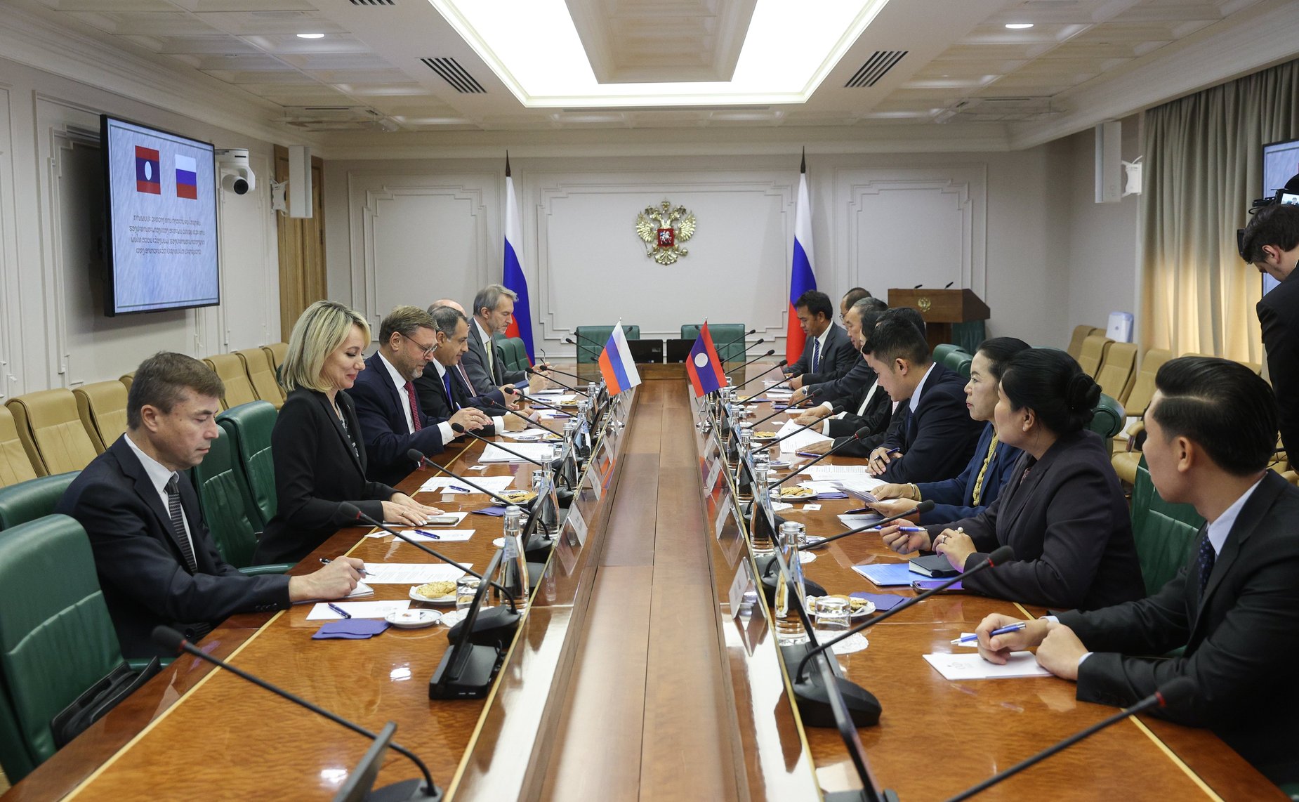 Константин Косачев провел встречу с заместителем Председателя Национального собрания Лаосской Народно-Демократической Республики Сувоном Лыангбунми