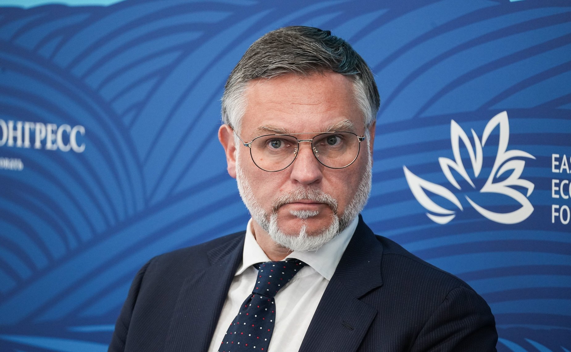 Сессия «Система управления северным завозом: новая реальность». Сенаторы принимают участие в VIII Восточном экономическом форуме