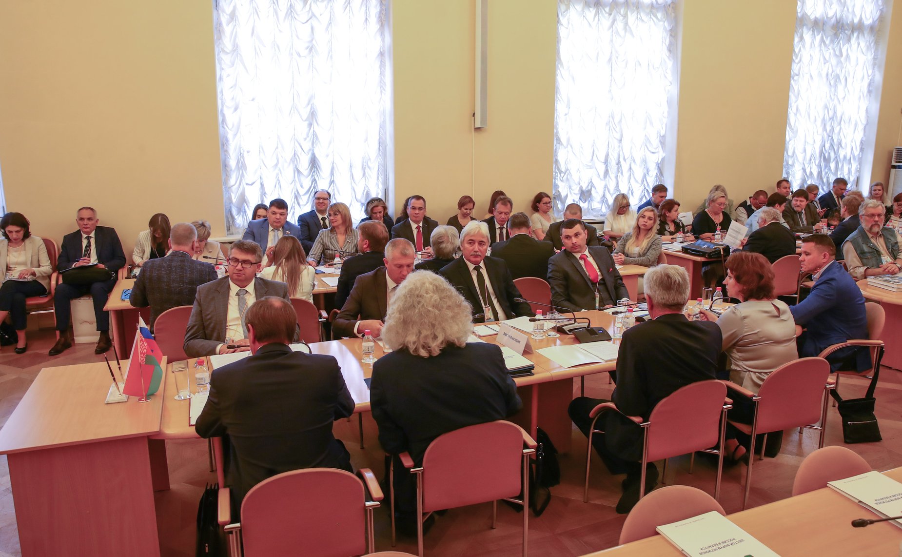 Заседание Секции 3. «Культурно-гуманитарные проекты как связующее звено духовной жизни народов России и Беларуси»