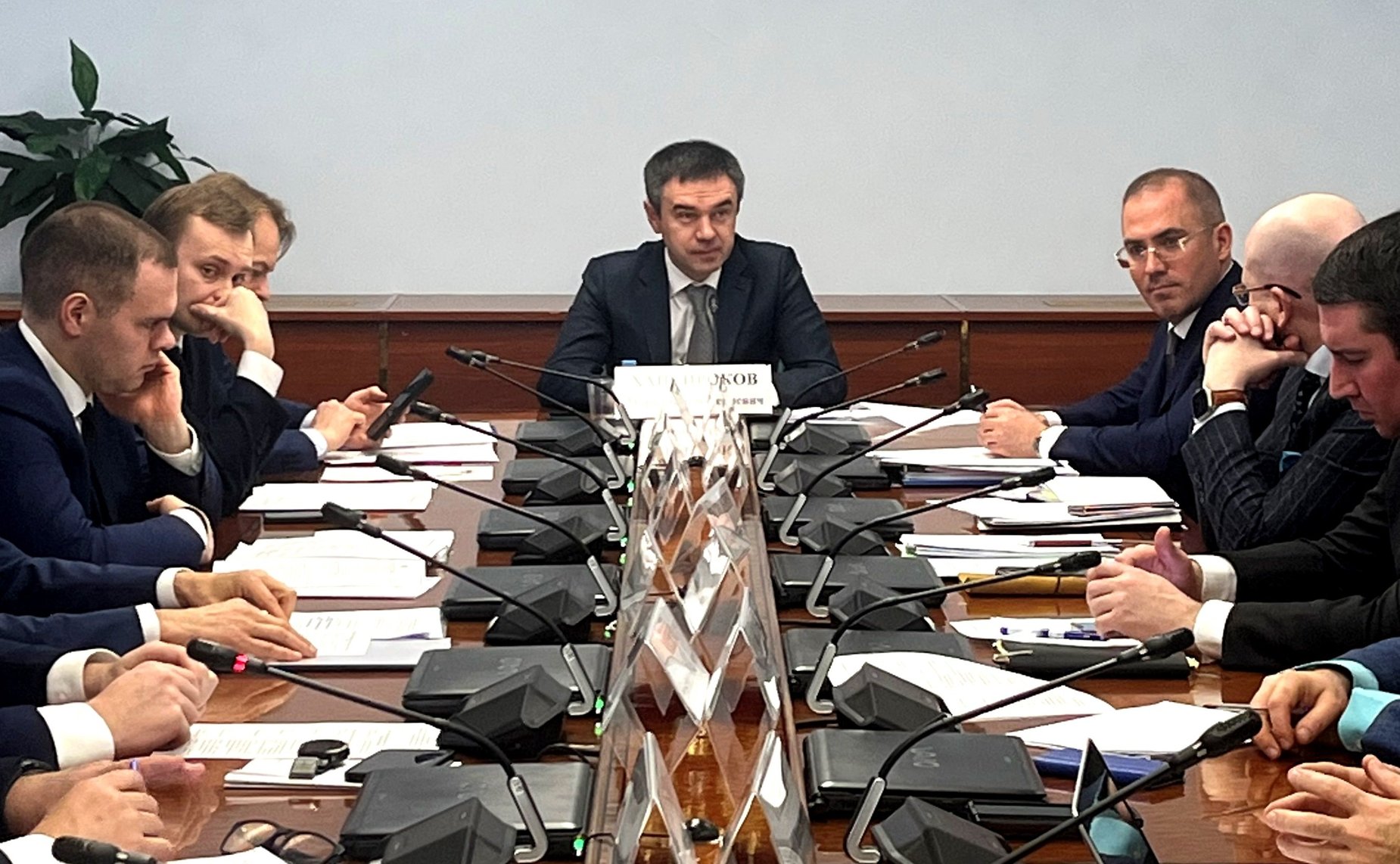 Мурат Хапсироков провел совещание по вопросам совершенствования законодательного регулирования с целью создания условий для привлечения частных инвестиций в космическую отрасль