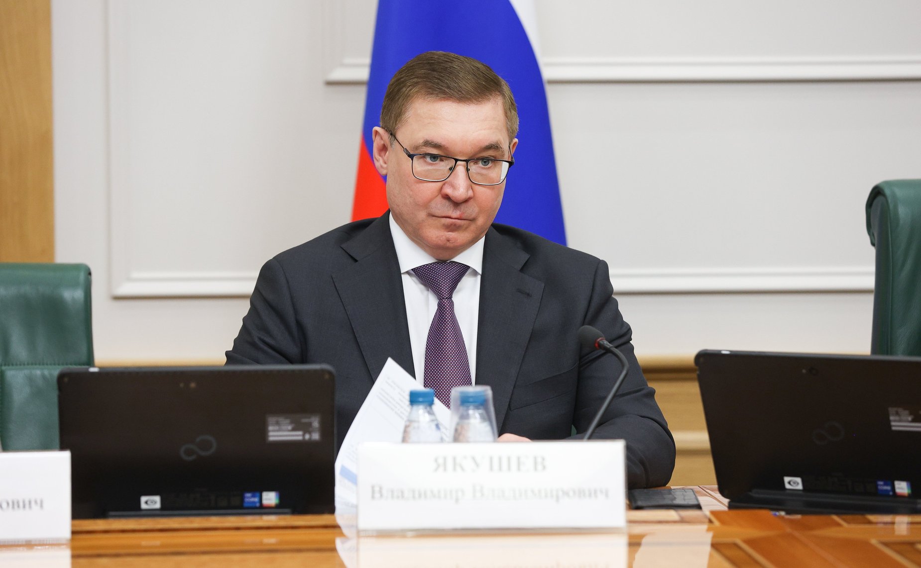 Владимир Якушев