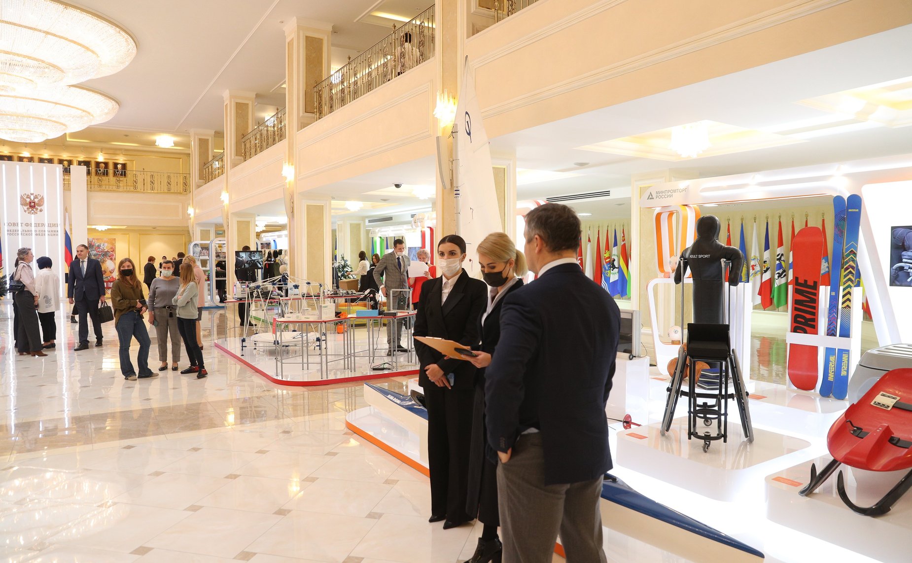 Открытие в Совете Федерации выставки детских товаров российских предприятий