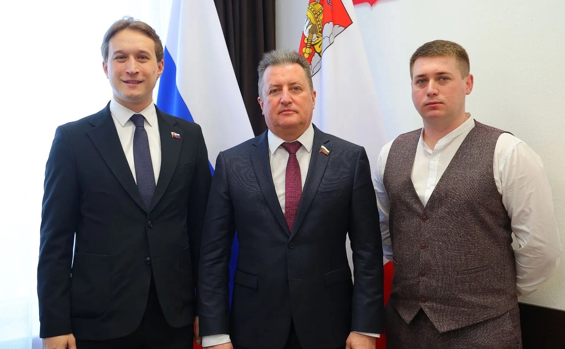 Евгений Богомазов провел встречу с членами Палаты молодых законодателей Совета Федерации от Вологодской области