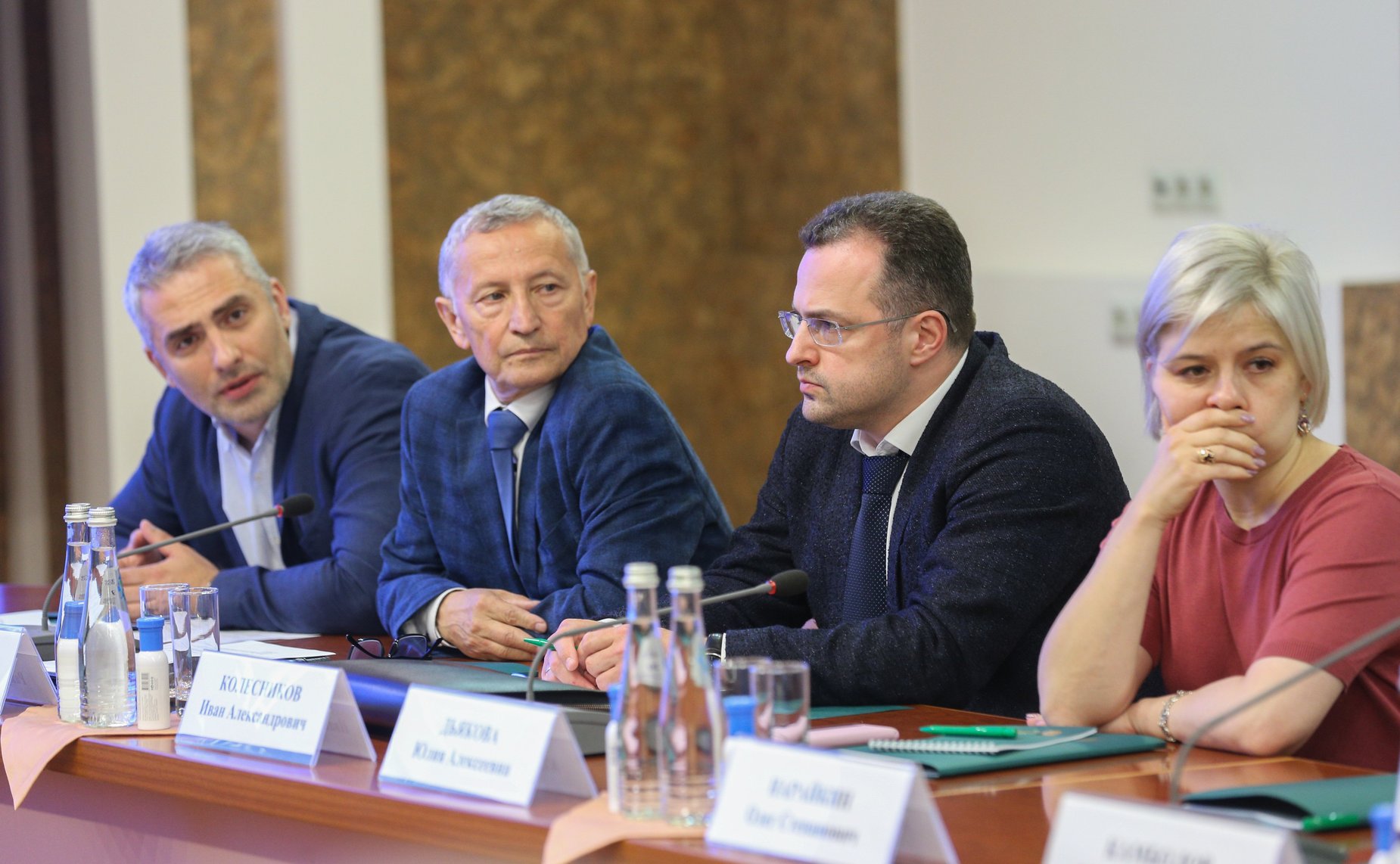 Заседание научно-консультативного совета при парламентской комиссии по расследованию обстоятельств, связанных с созданием американскими специалистами биологических лабораторий на территории Украины