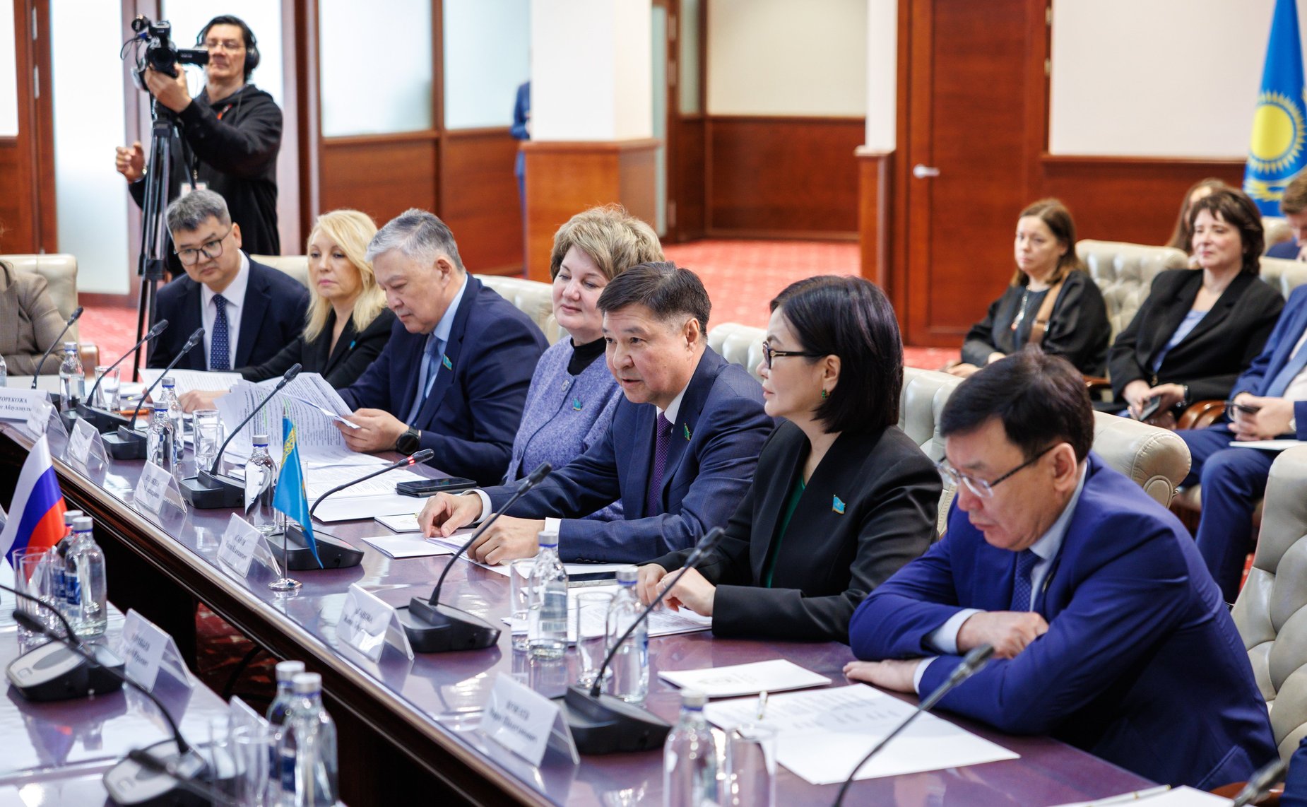 Заседание Комиссии по сотрудничеству между Советом Федерации и Сенатом Парламента Республики Казахстан
