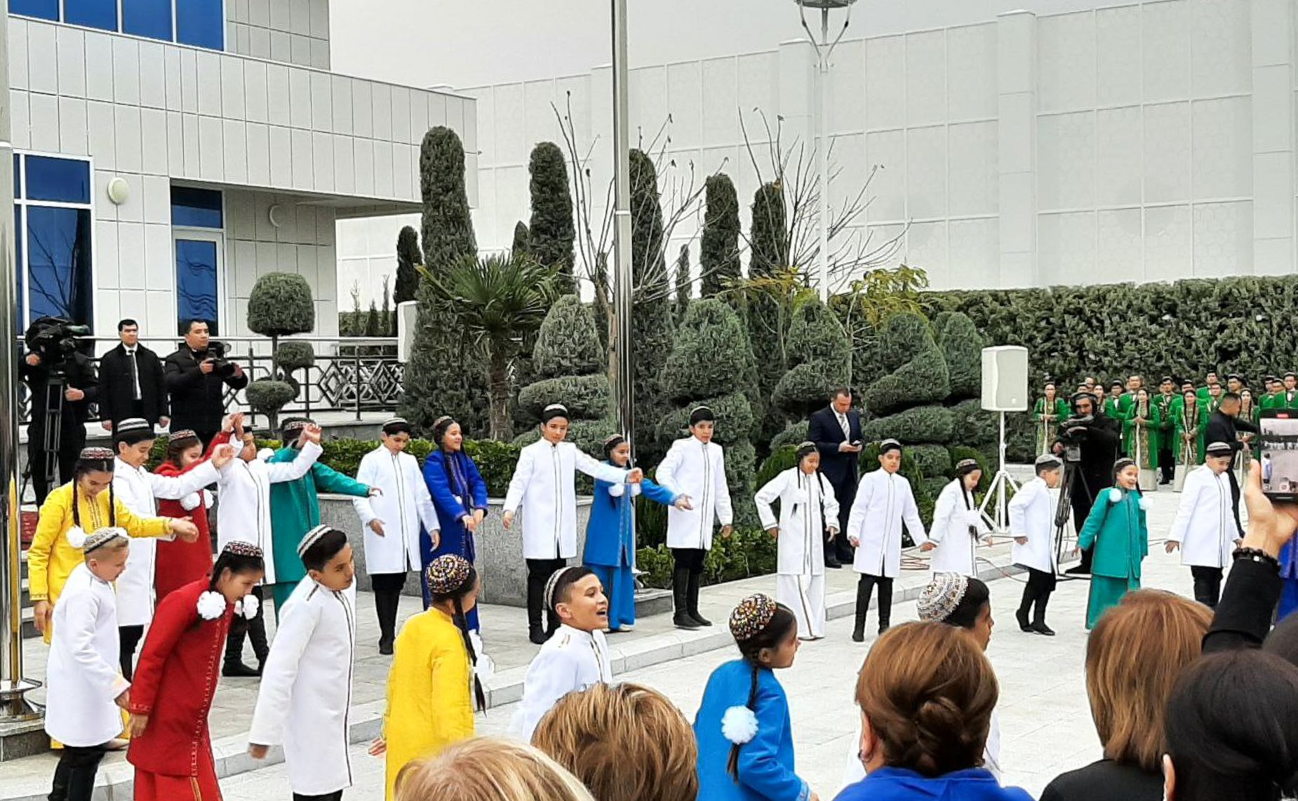 Сенатор РФ Жанна Чефранова приняла участие в церемонии открытия филиала Благотворительного фонда по оказанию помощи нуждающимся в опеке детям имени Гурбангулы Бердымухамедова в Национальной туристической зоне «Аваза»