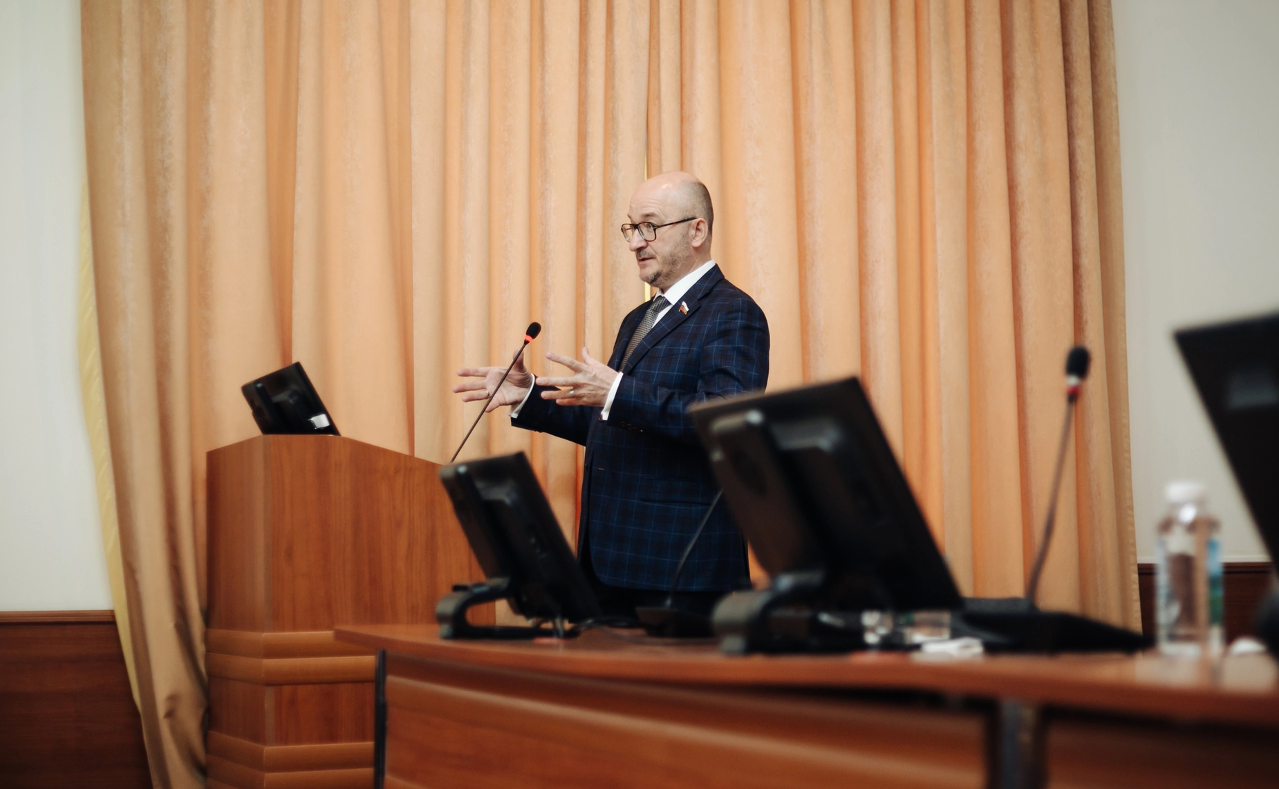 Олег Цепкин