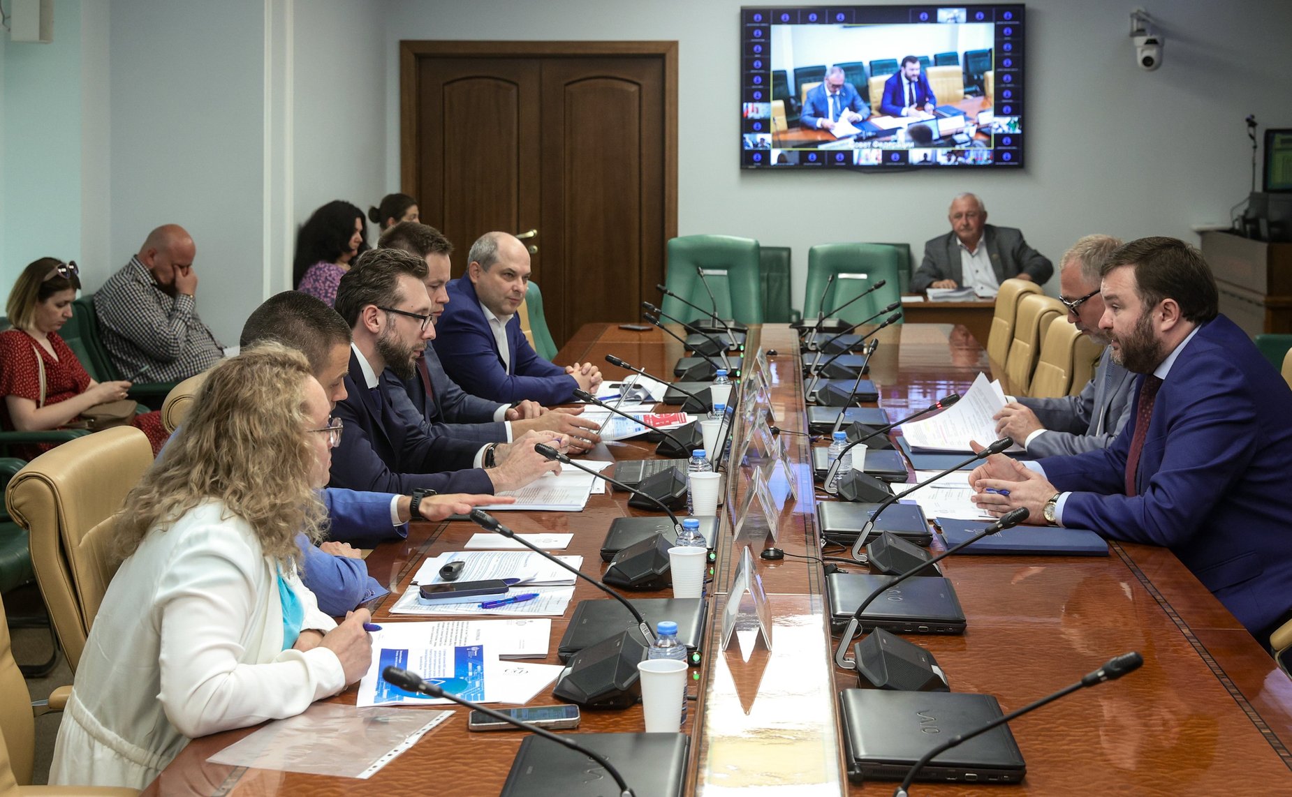 Круглый стол Комитета Совета Федерации по экономической политике