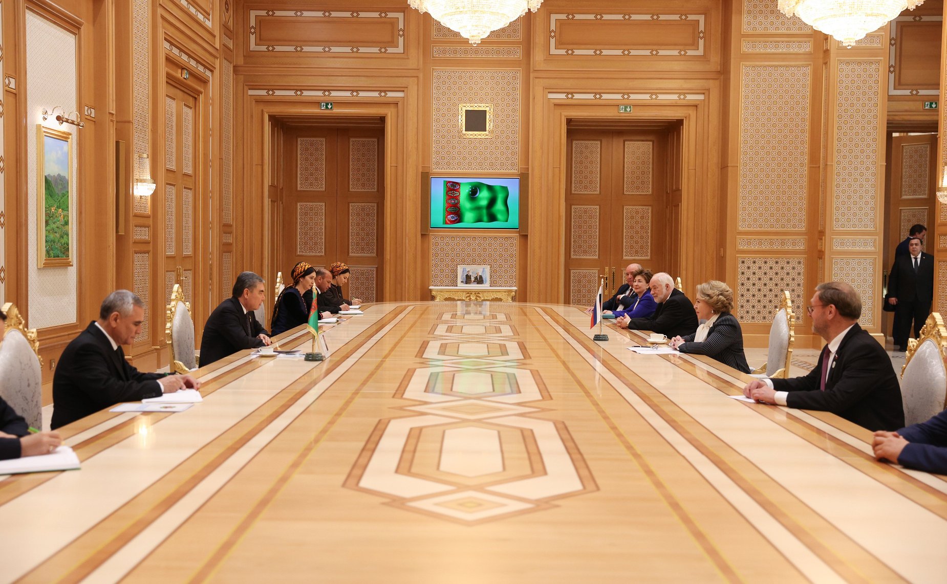 Встреча Председателя Совета Федерации Валентины Матвиенко с Председателем Халк Маслахаты Милли Генгеша Туркменистана Гурбангулы Бердымухамедовы