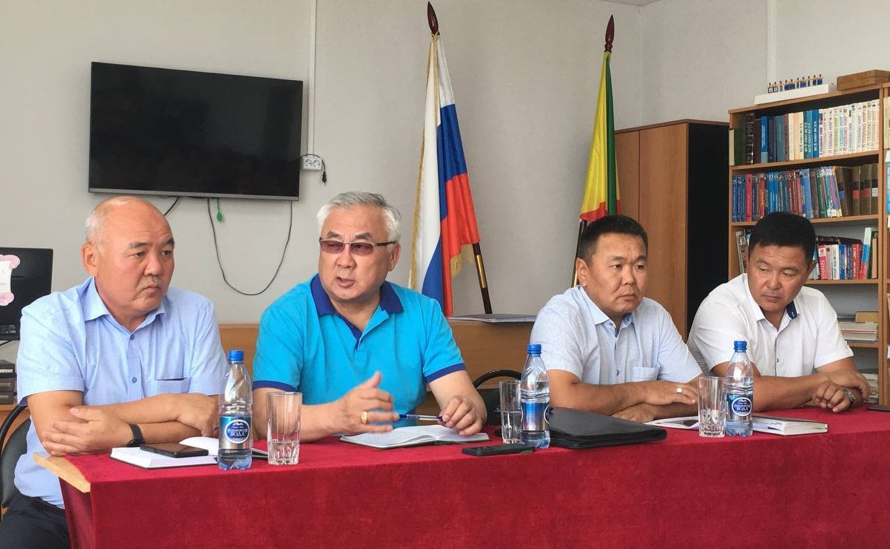 Баир Жамсуев в рамках работы в регионе провел встречи с активами сел Судунтуй, Будалан и Кункур Агинского района