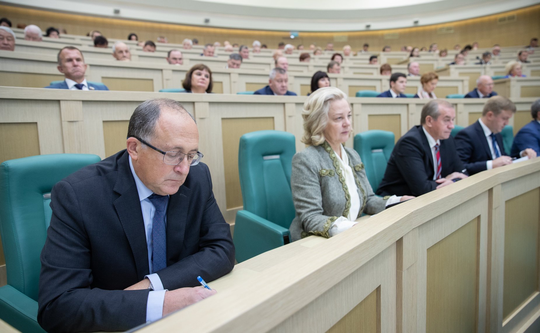 Парламентские слушания по обсуждению проекта бюджета на 2019 г. и на плановый период 2020 и 2021 гг