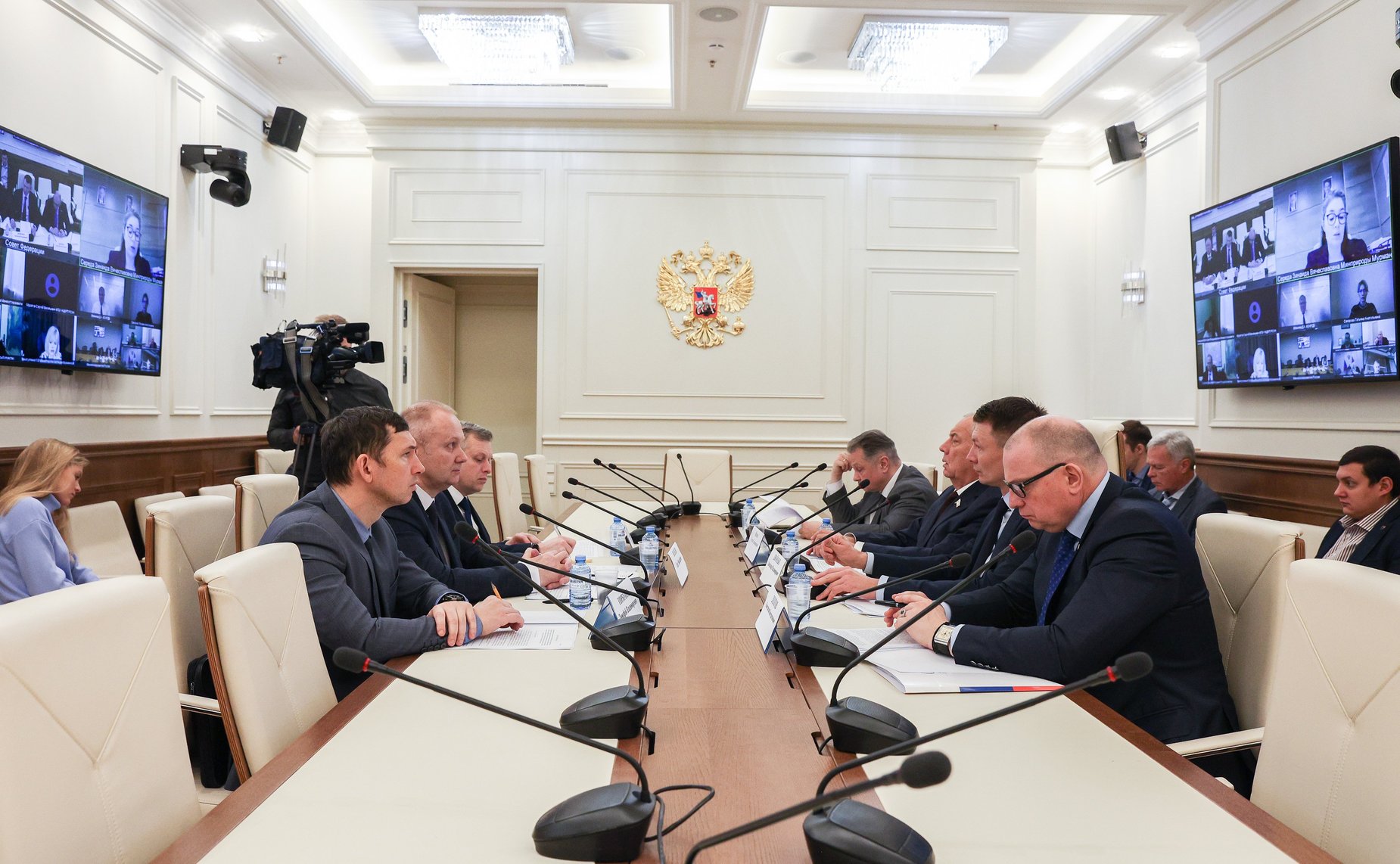 Совещание о проведении на территории Мурманской области эксперимента по вовлечению в коммерческий оборот уловов водных биологических ресурсов, добытых гражданами при осуществлении любительского рыболовства