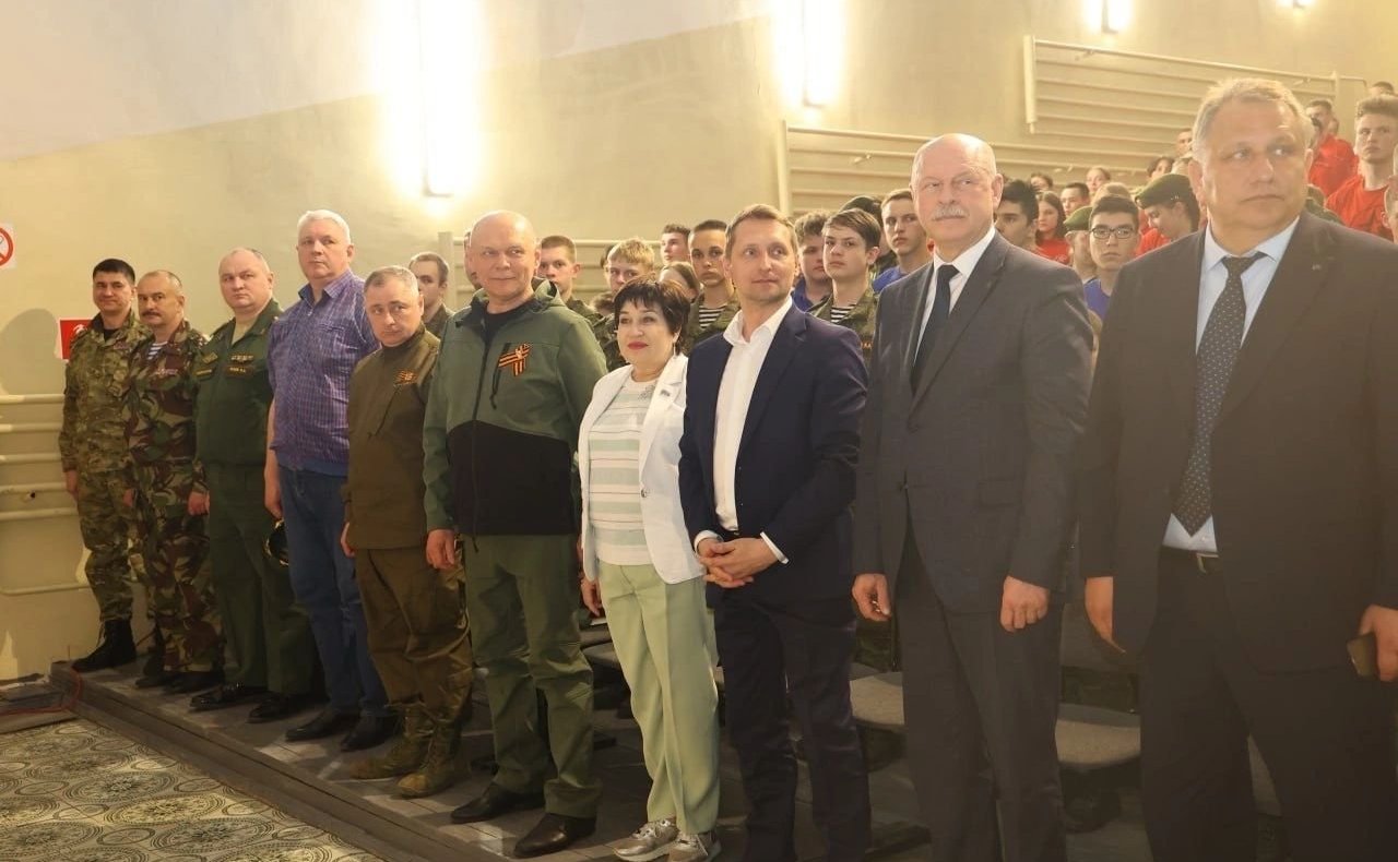 Ольга Хохлова посетила форум регионального отделения «Юнармии»