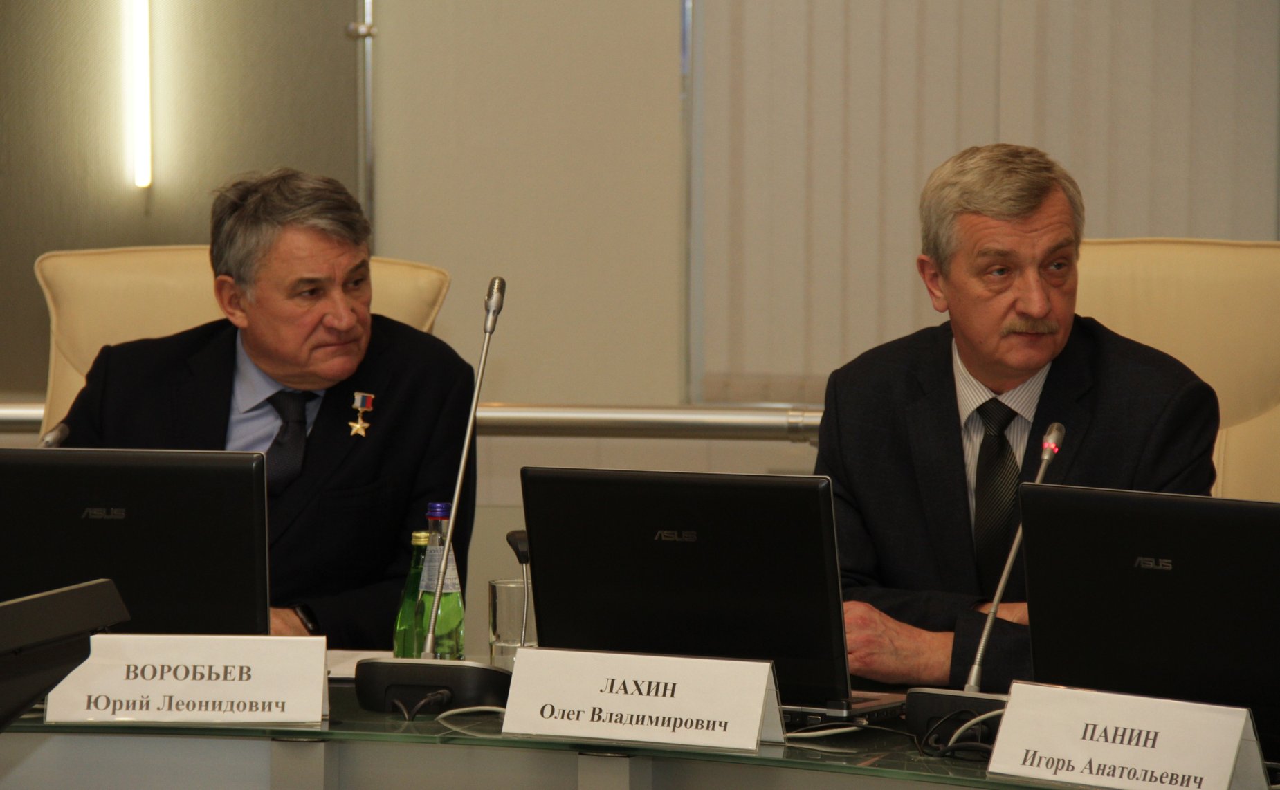 Ю. Воробьев выступил в качестве эксперта на «круглом столе» в Санкт-Петербургском университете ГПС МЧС России