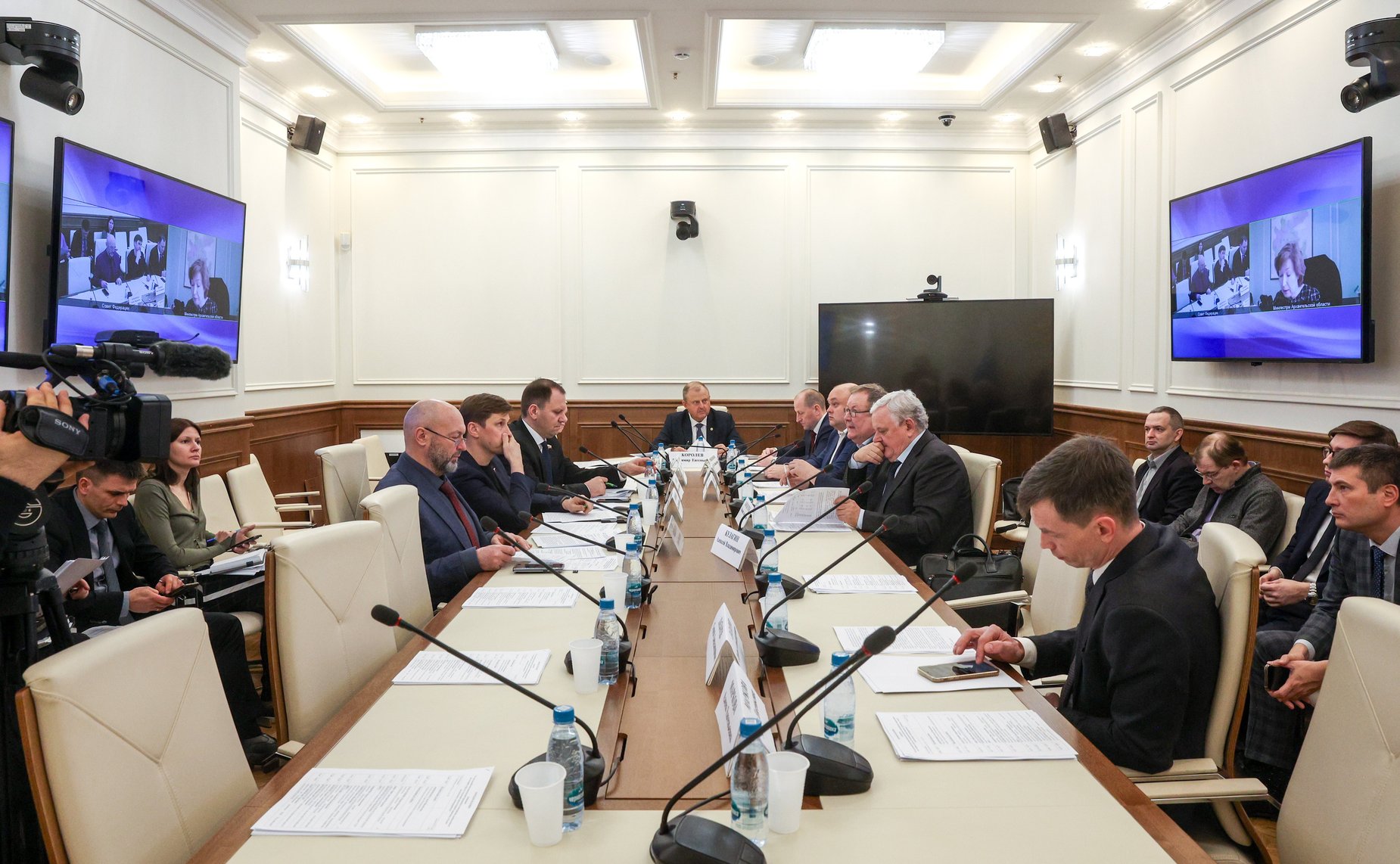 Совещание Комитета Совета Федерации по аграрно-продовольственной политике и природопользованию «О комплексной программе мероприятий, направленных на создание отрасли утилизации низкотоварной древесины, отходов лесопиления и лесопереработки»