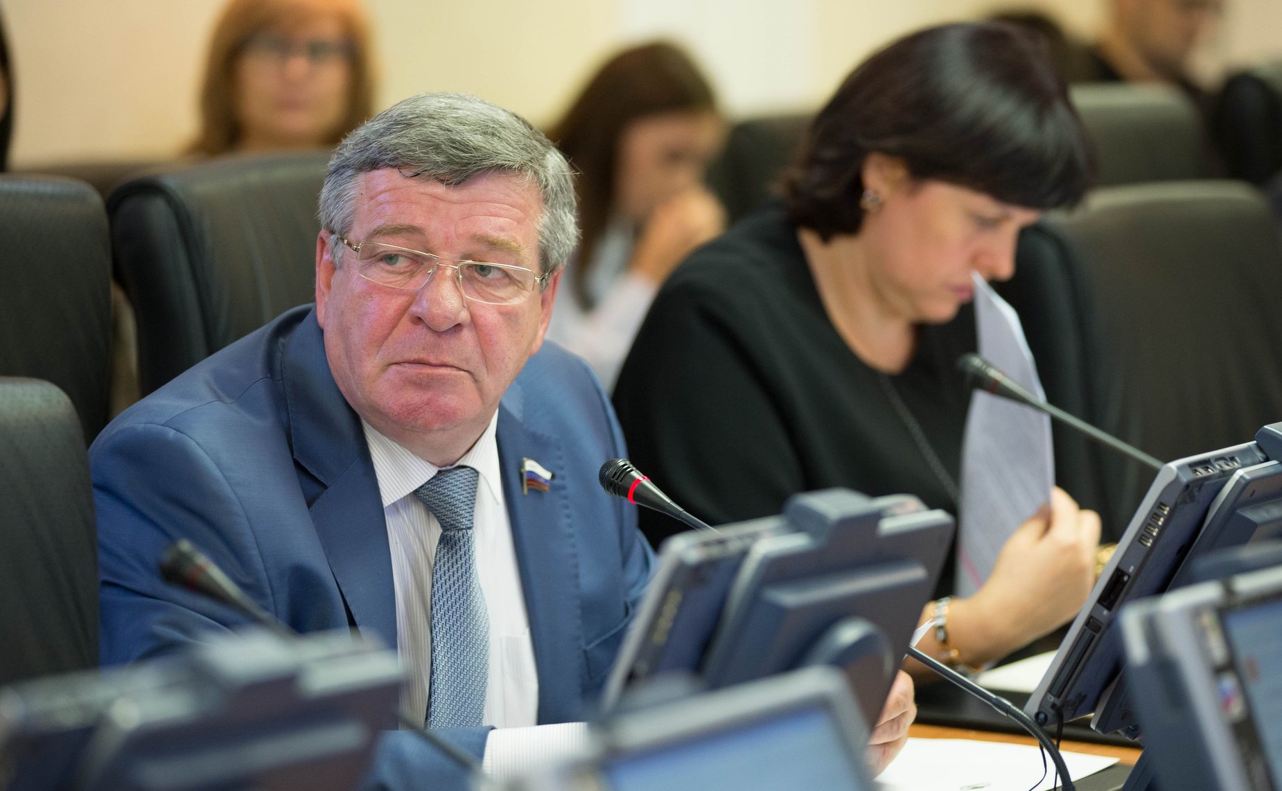 В. Семенов и Е. Афанасьева