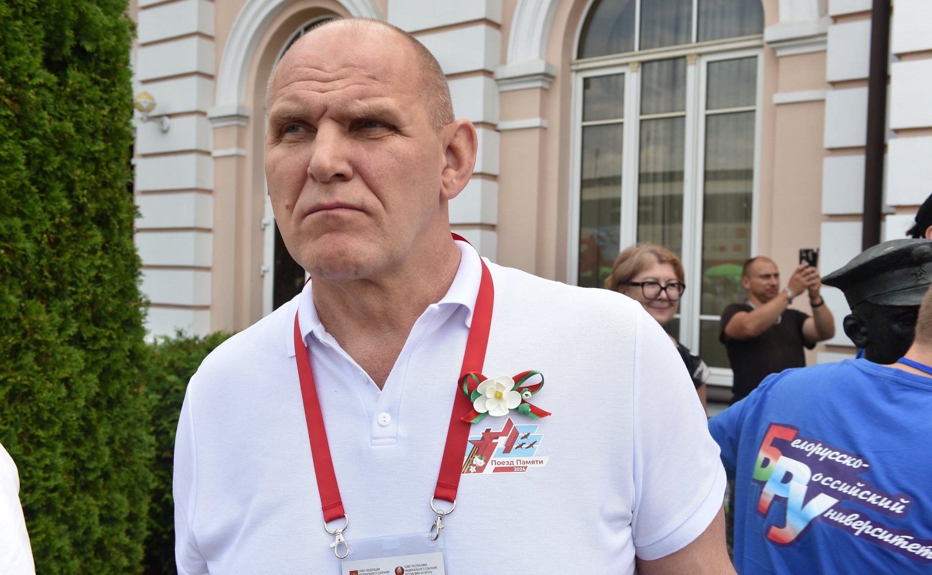 Александр Карелин