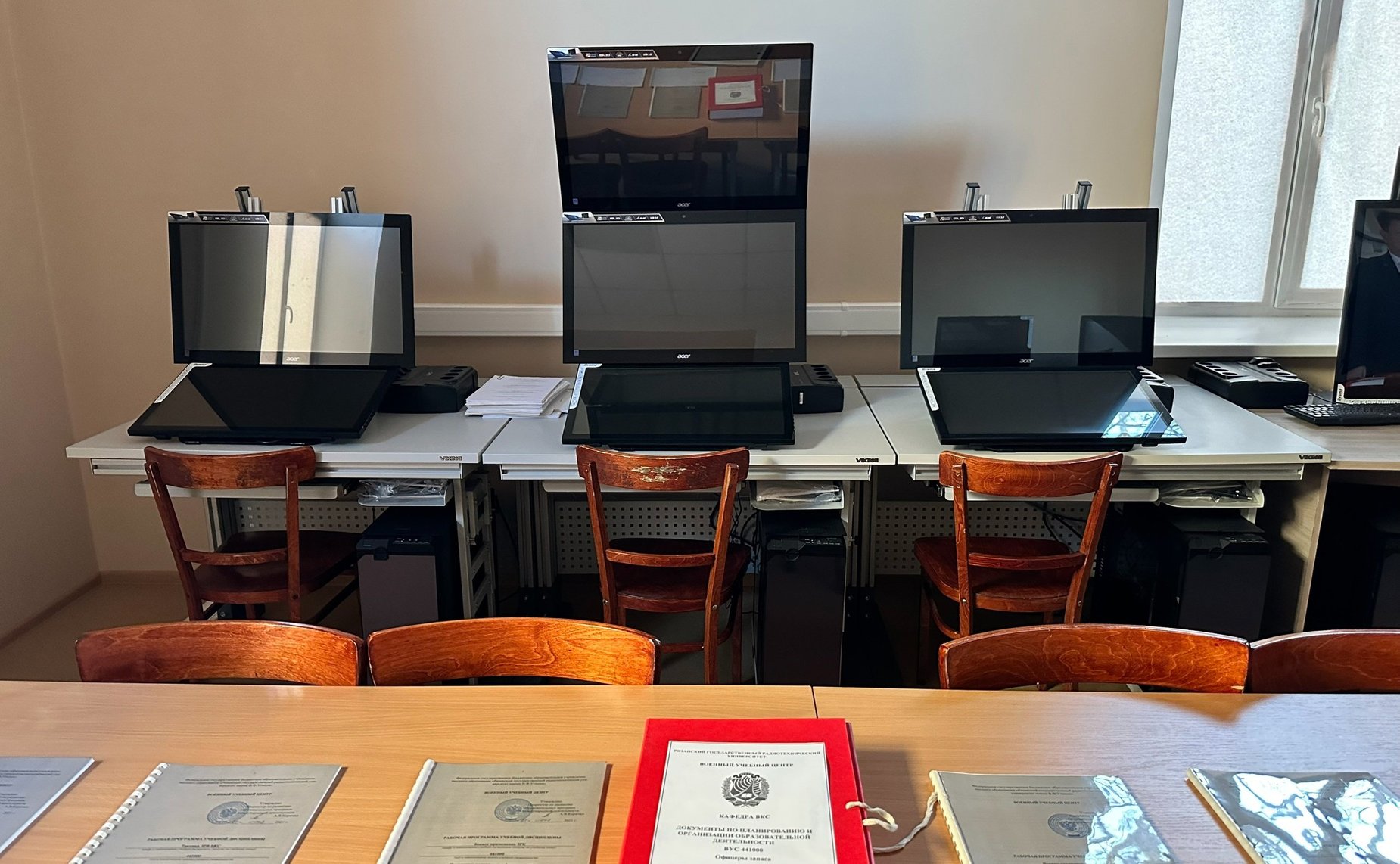 Игорь Мурог провел встречи с активом Рязанской областной ветеранской организации и студентами Военного учебного центра при РГРТУ