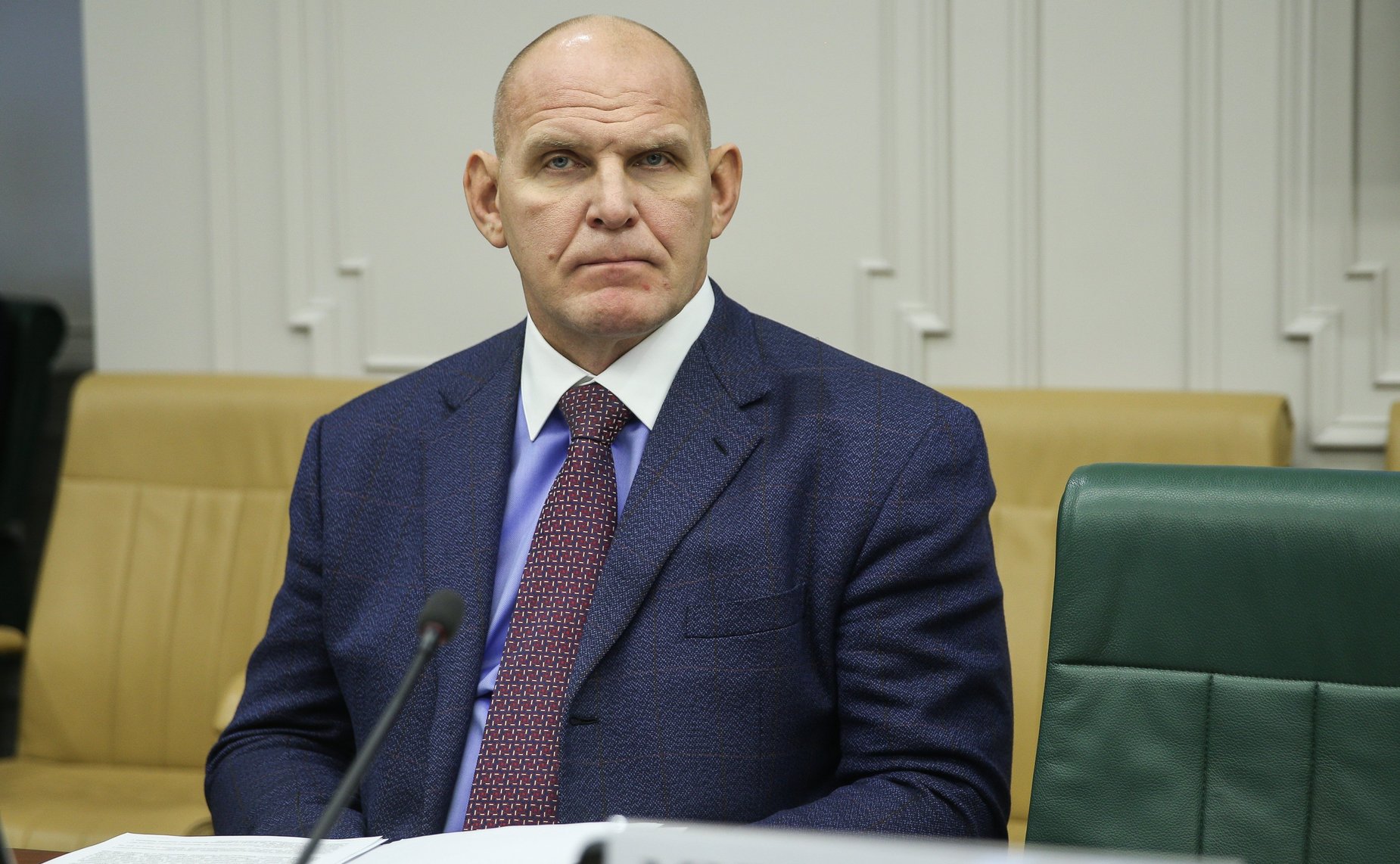 Александр Карелин