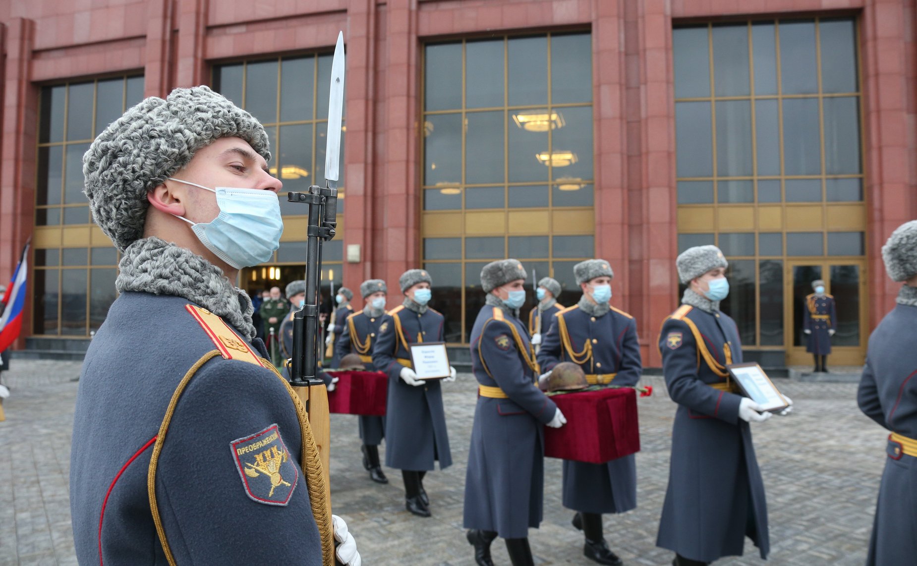 Торжественно-траурная акция «Дорога домой», приуроченная к Дню Неизвестного Солдата