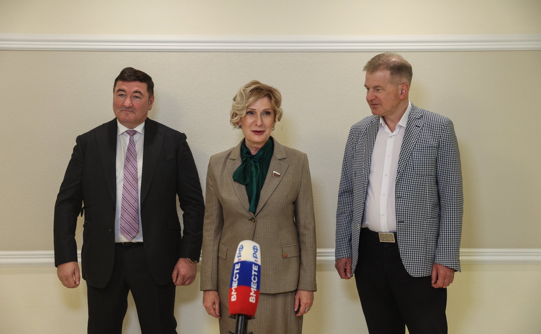 Открытие выставки Андрея Бодрова в Совете Федерации