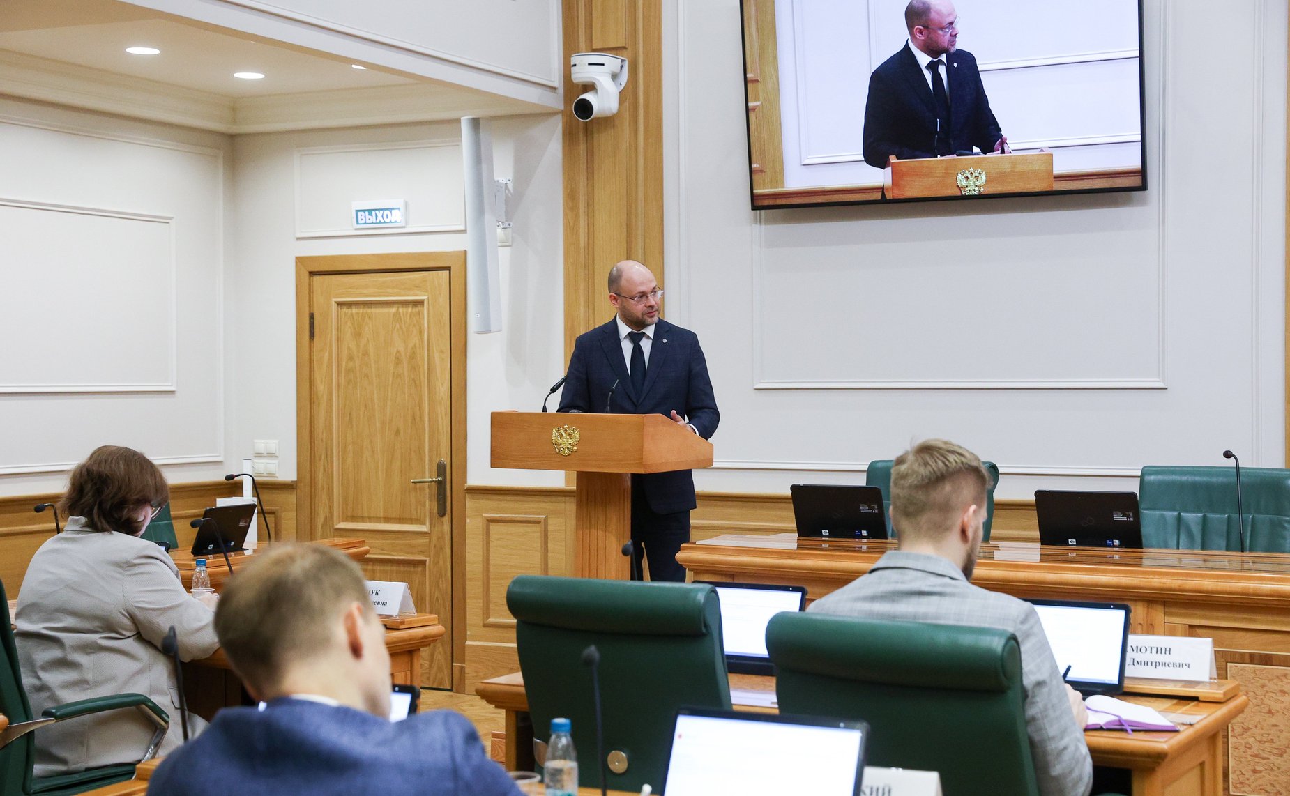 Круглый стол Комитета Совета Федерации по науке, образованию и культуре «Платный прием на обучение по образовательным программам высшего образования: новые подходы, проблемы и пути их решения»