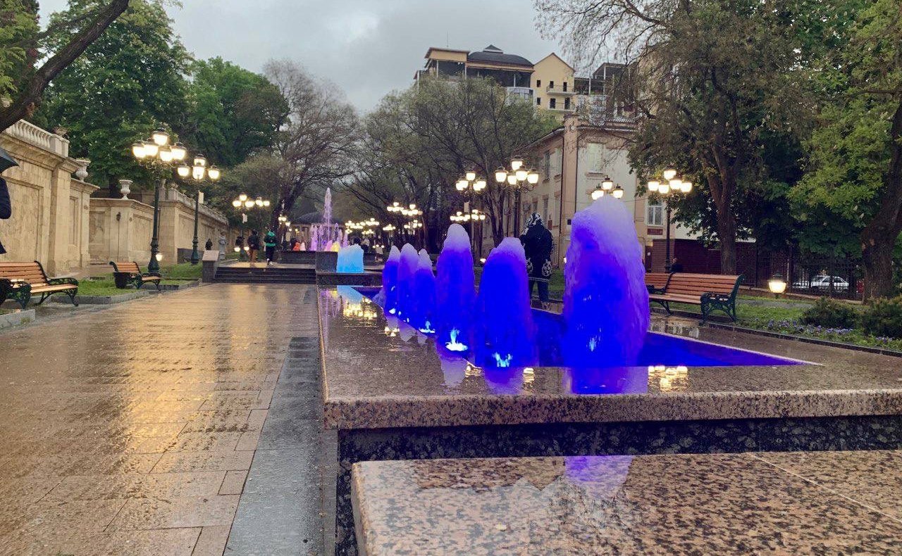 Анатолий Артамонов ознакомился с ходом строительства и реконструкции ряда социальных объектов