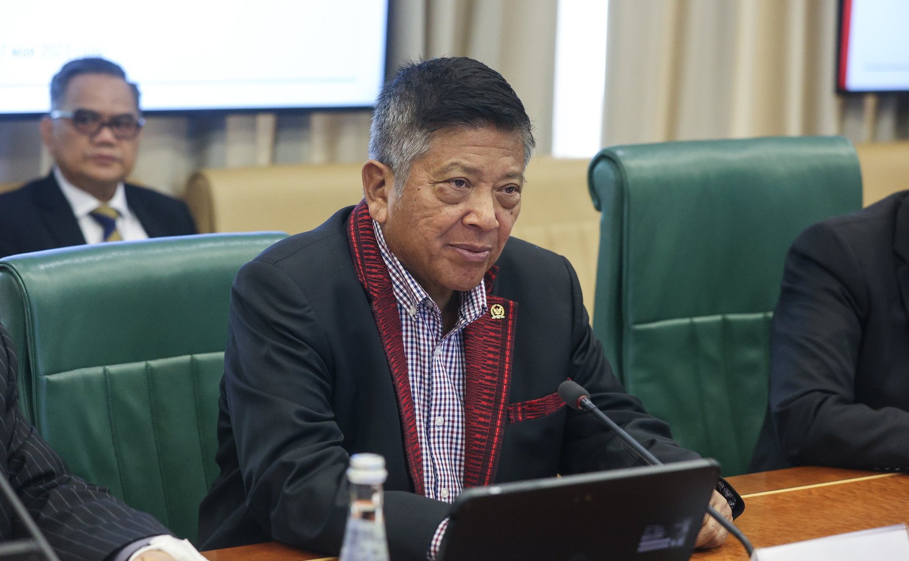 Встреча председателя Комитета СФ по конституционному законодательству и государственному строительству Андрея Клишаса с руководителем Комитета по исследованиям Народного консультативного конгресса Республики Индонезии