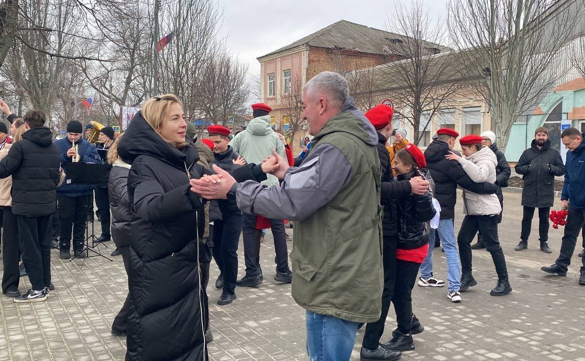В Херсонской области прошла акция «Случайный вальс», в которой приняли участие более 4,5 тысяч человек