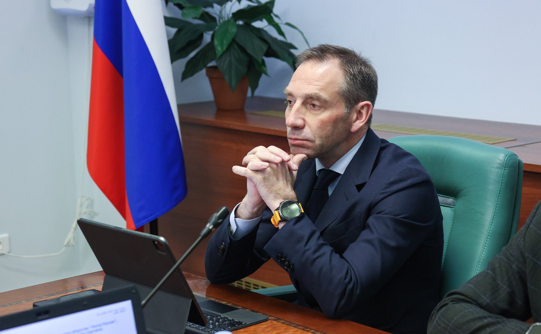 Круглый стол Комитета СФ по экономической политике «Актуальные вопросы взаимодействия акционерного общества «Почта России», маркетплейсов и других участников рынка онлайн-торговли»