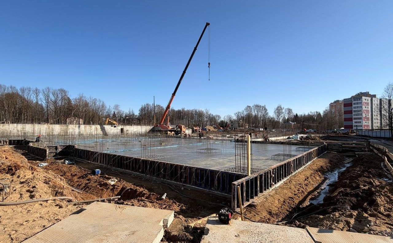 Анатолий Артамонов с рабочей поездкой посетил Калугу и город Обнинск