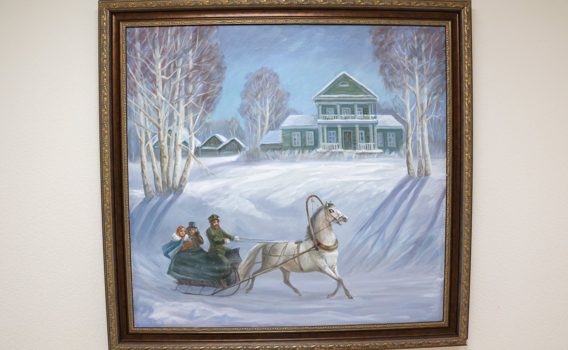 Торжественное открытие выставки Народного художника РФ Людмилы Юга «Нить времен. Подвиг Победы»