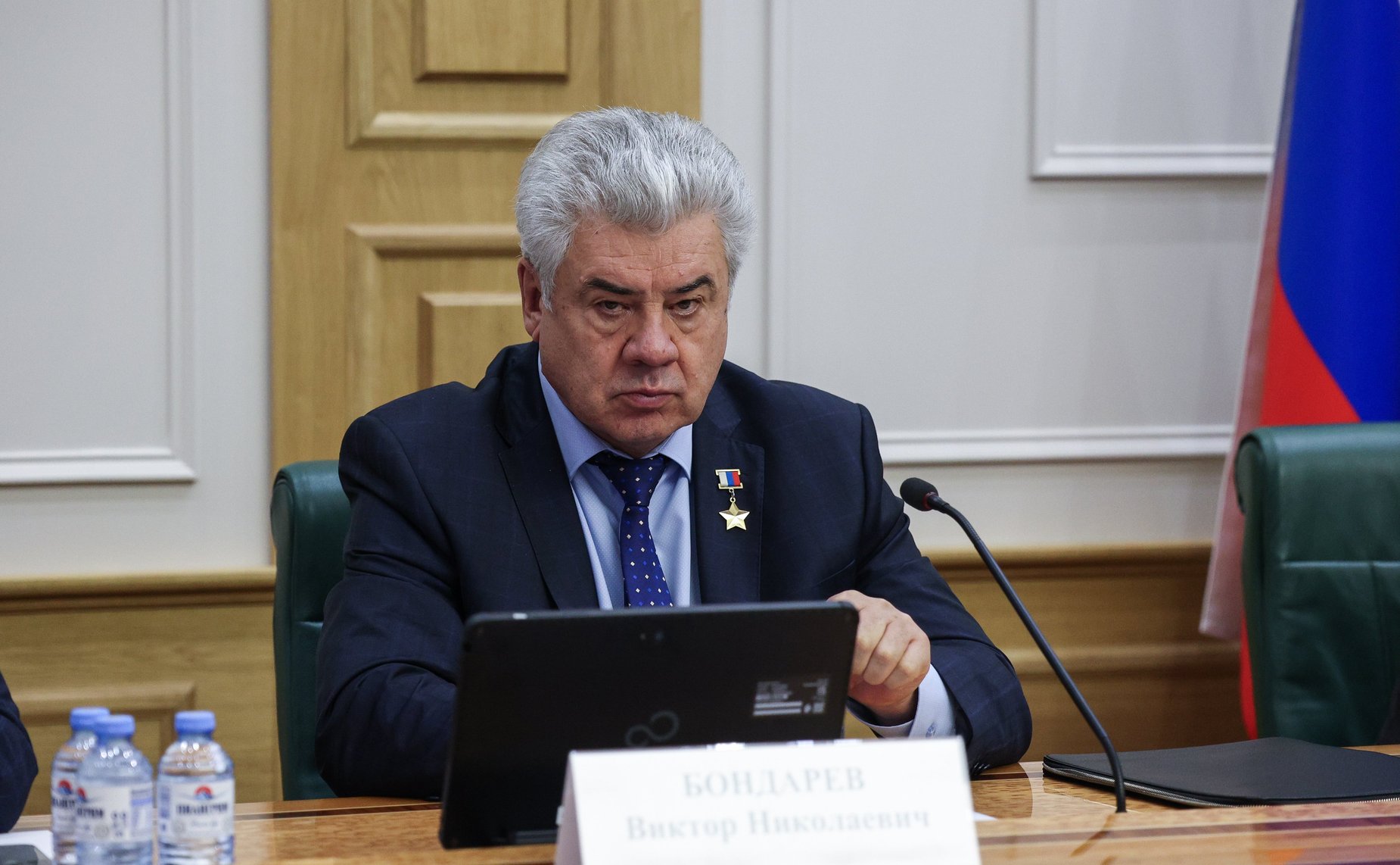 Виктор Бондараев