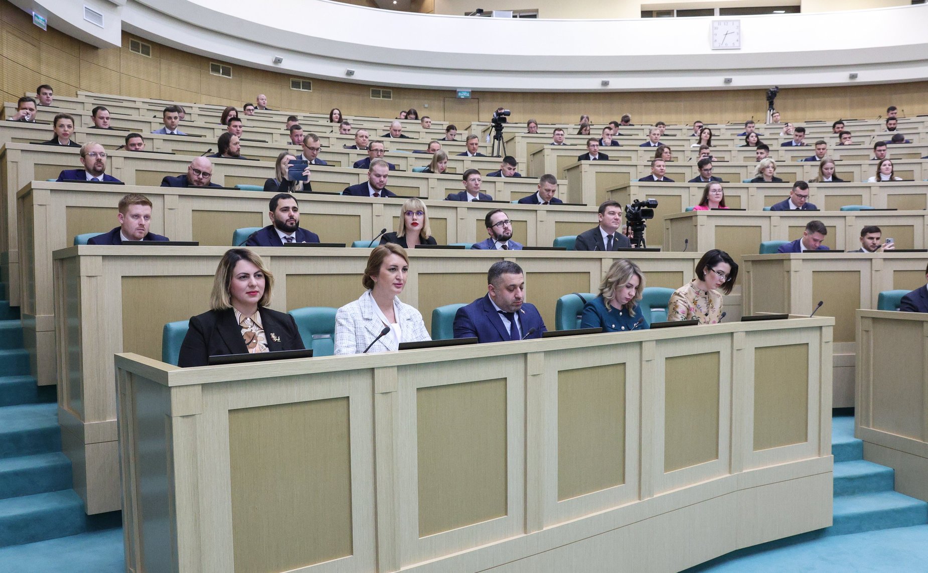 Заседание Палаты молодых законодателей при Совете Федерации