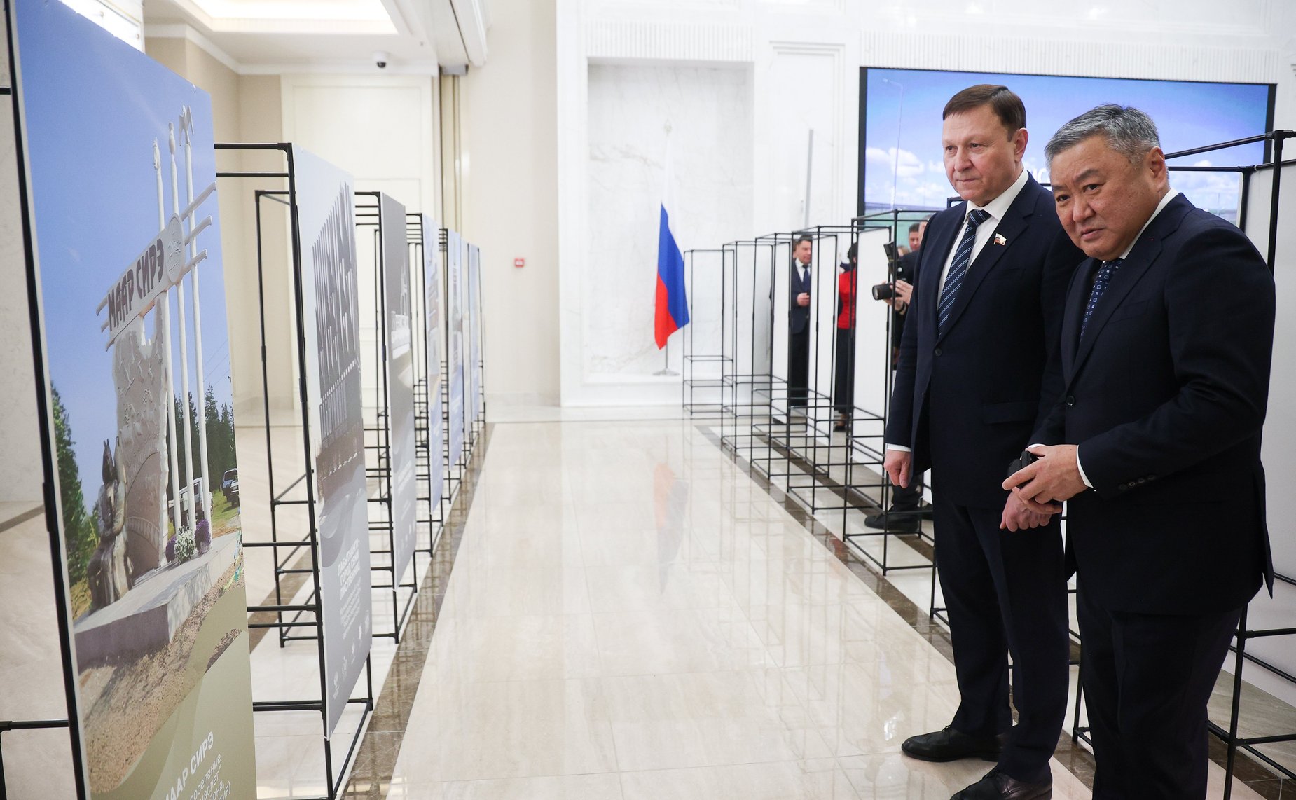 Открытие в Совете Федерации выставки Всероссийского конкурса «Въездные стелы муниципальных образований и входные группы общественных пространств»