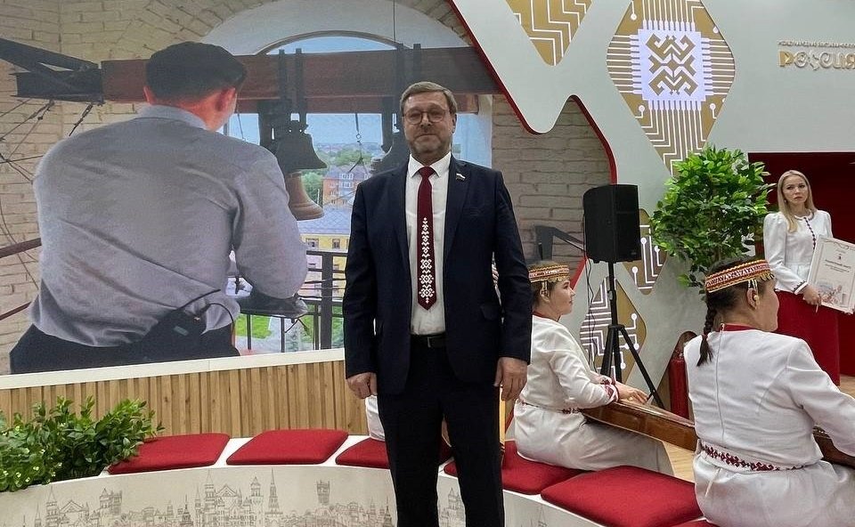 Константин Косачев принял участие в открытии стенда региона «Марий Эл. Единство природы и технологий». Мероприятие состоялось в рамках выставки «Россия»