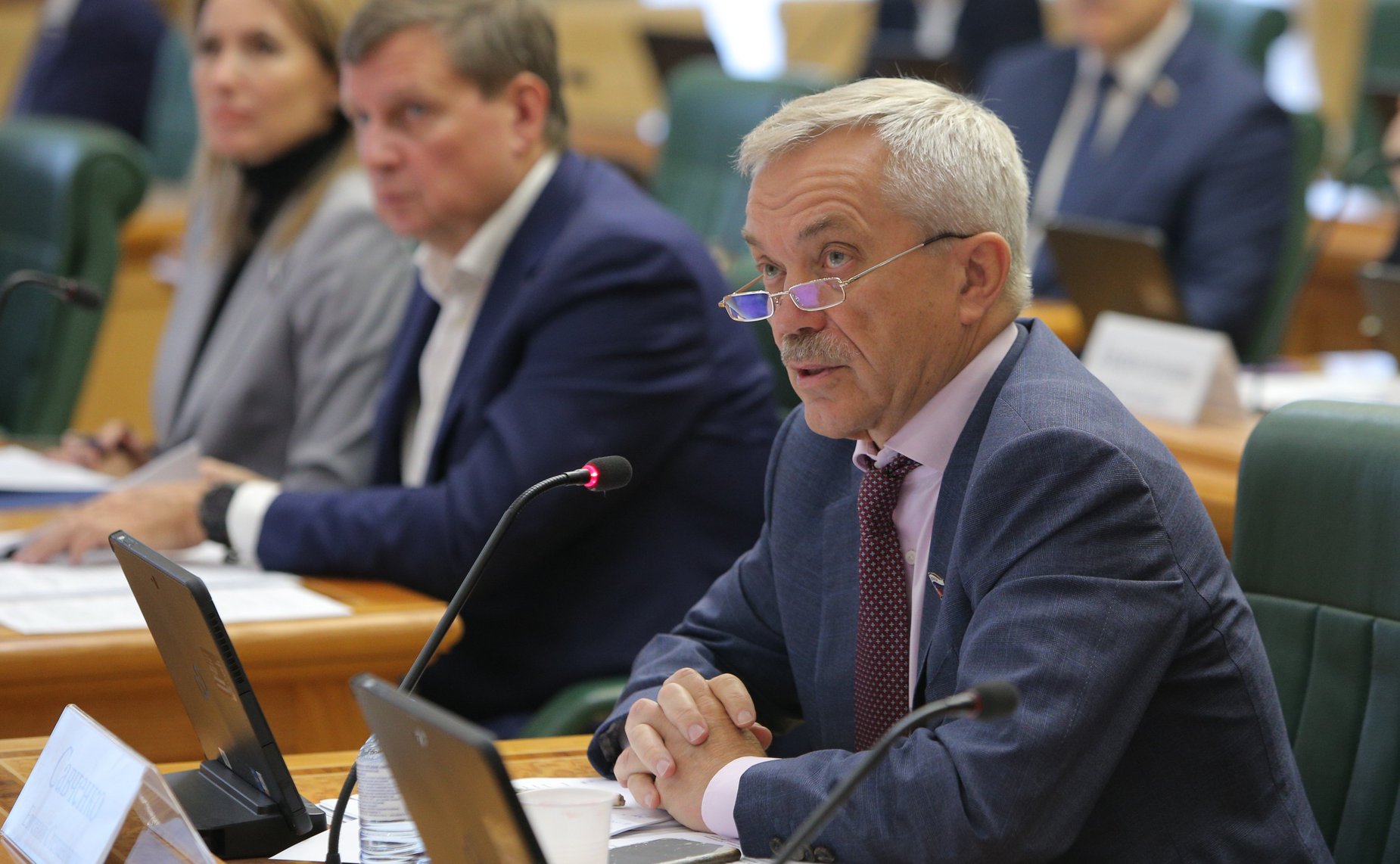Евгений Савченко