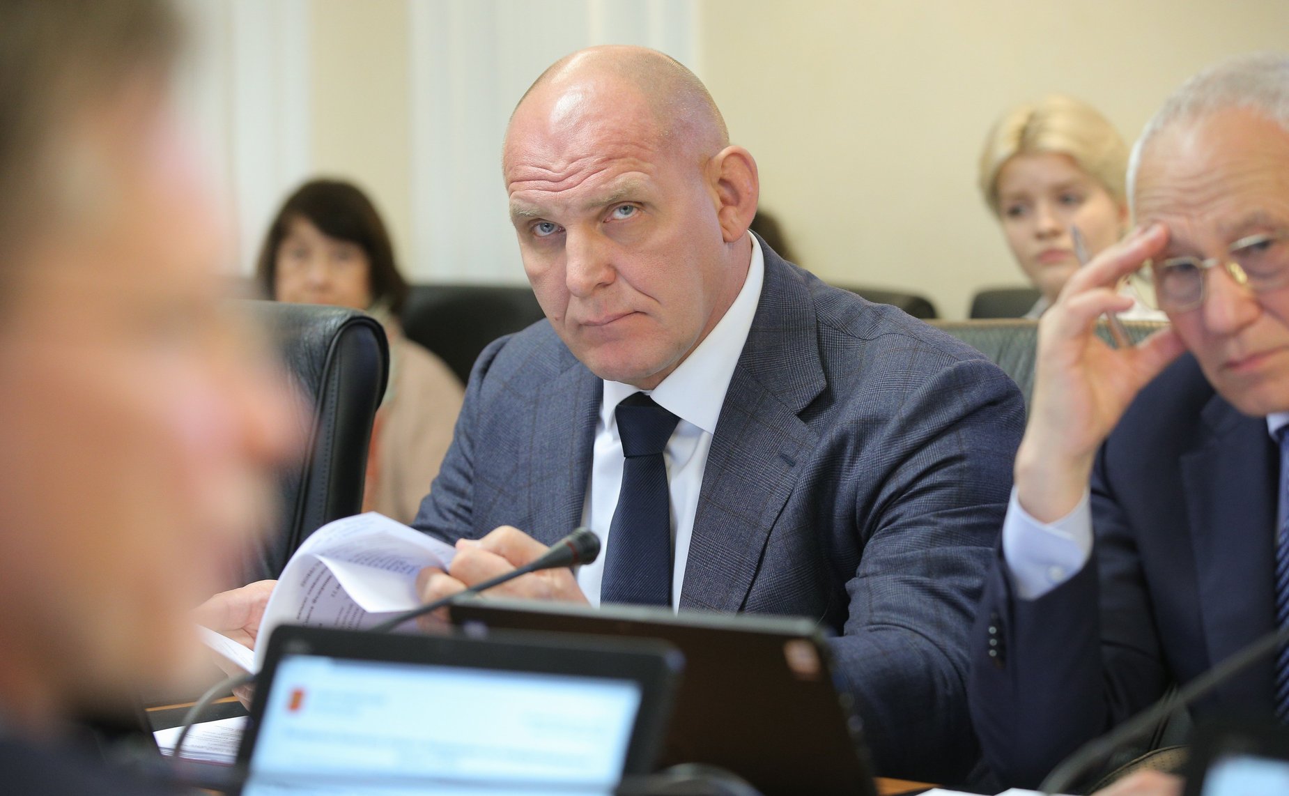 Александр Карелин