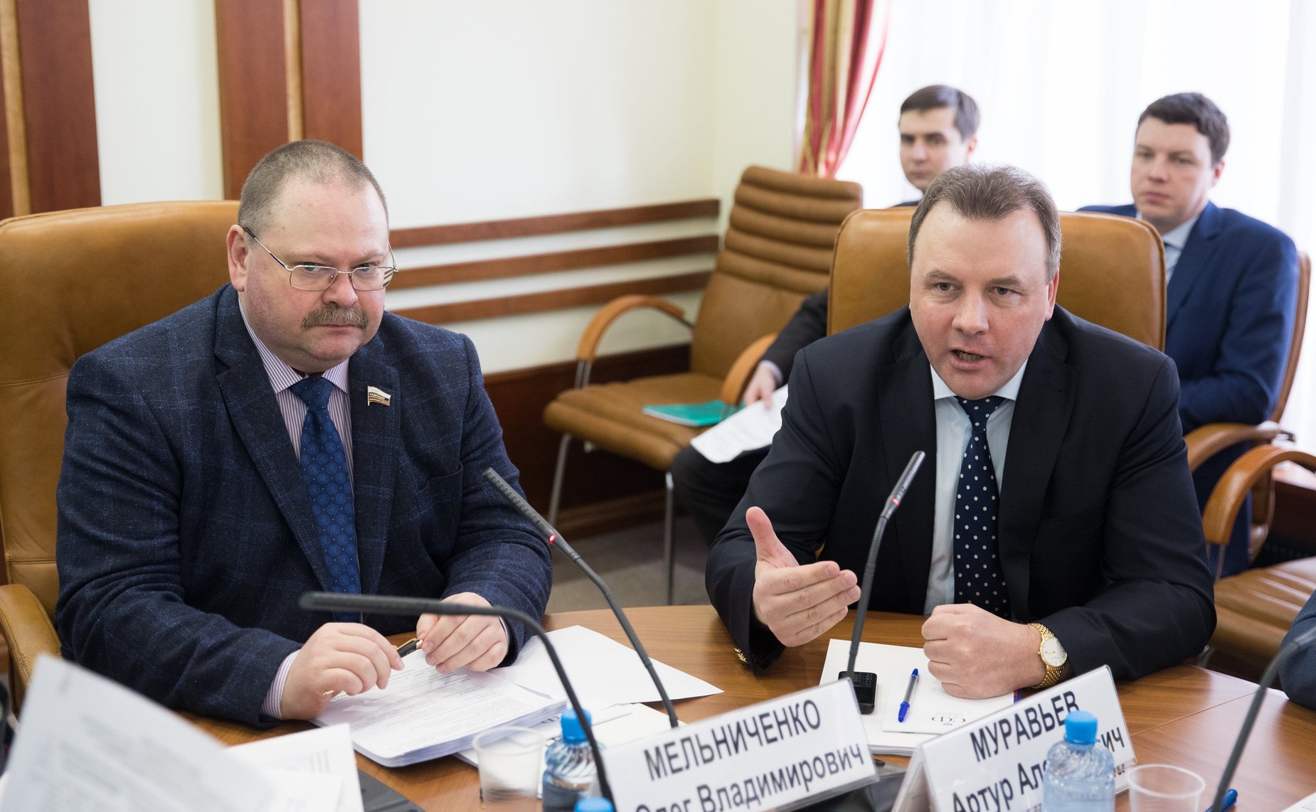 О. Мельниченко и А. Муравьев