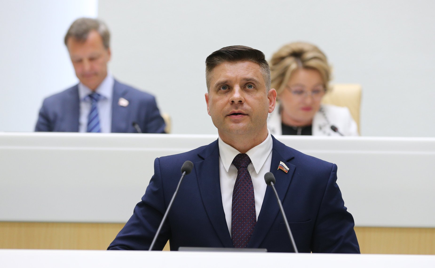 Юрий Архаров