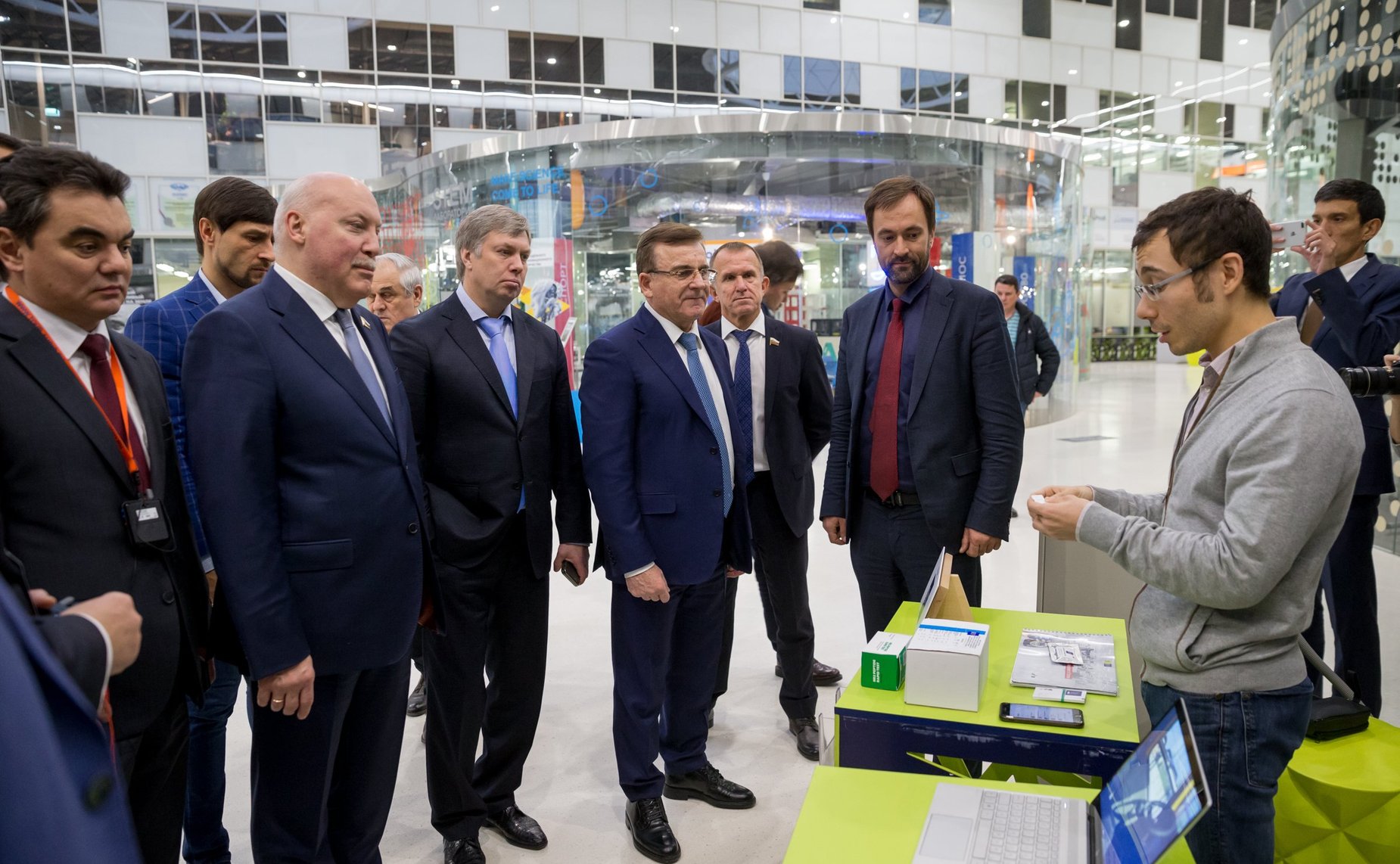 Выездное заседание Комитета СФ по экономической политике в инновационном центре «Сколково» на тему «Ознакомление с итогами работы некоммерческой организации «Фонд развития Центра разработки и коммерциализации новых технологий»