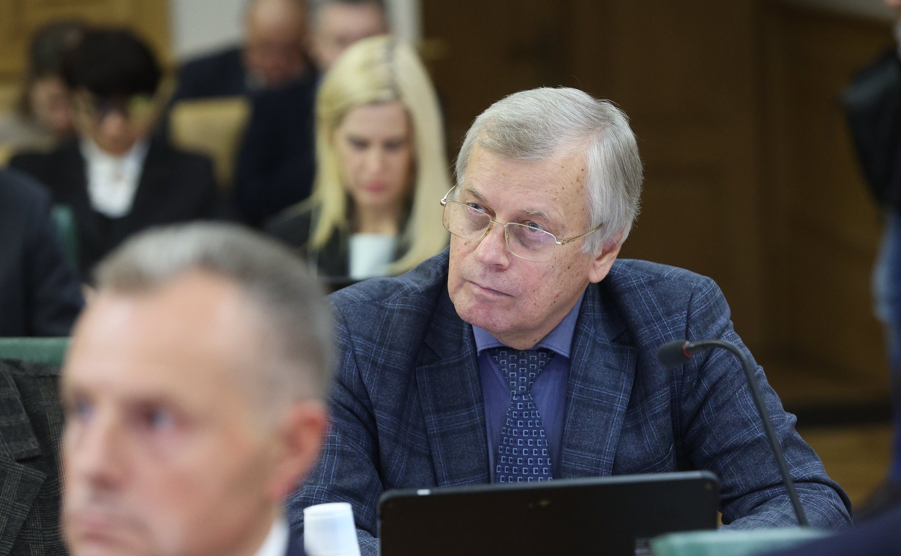 Расширенное заседание Комитета Совета Федерации по науке, образованию и культуре по вопросам обеспечения общеобразовательных организаций учебниками