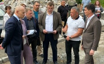 Роман Маслов проинспектировал капремонт школы в Череповце