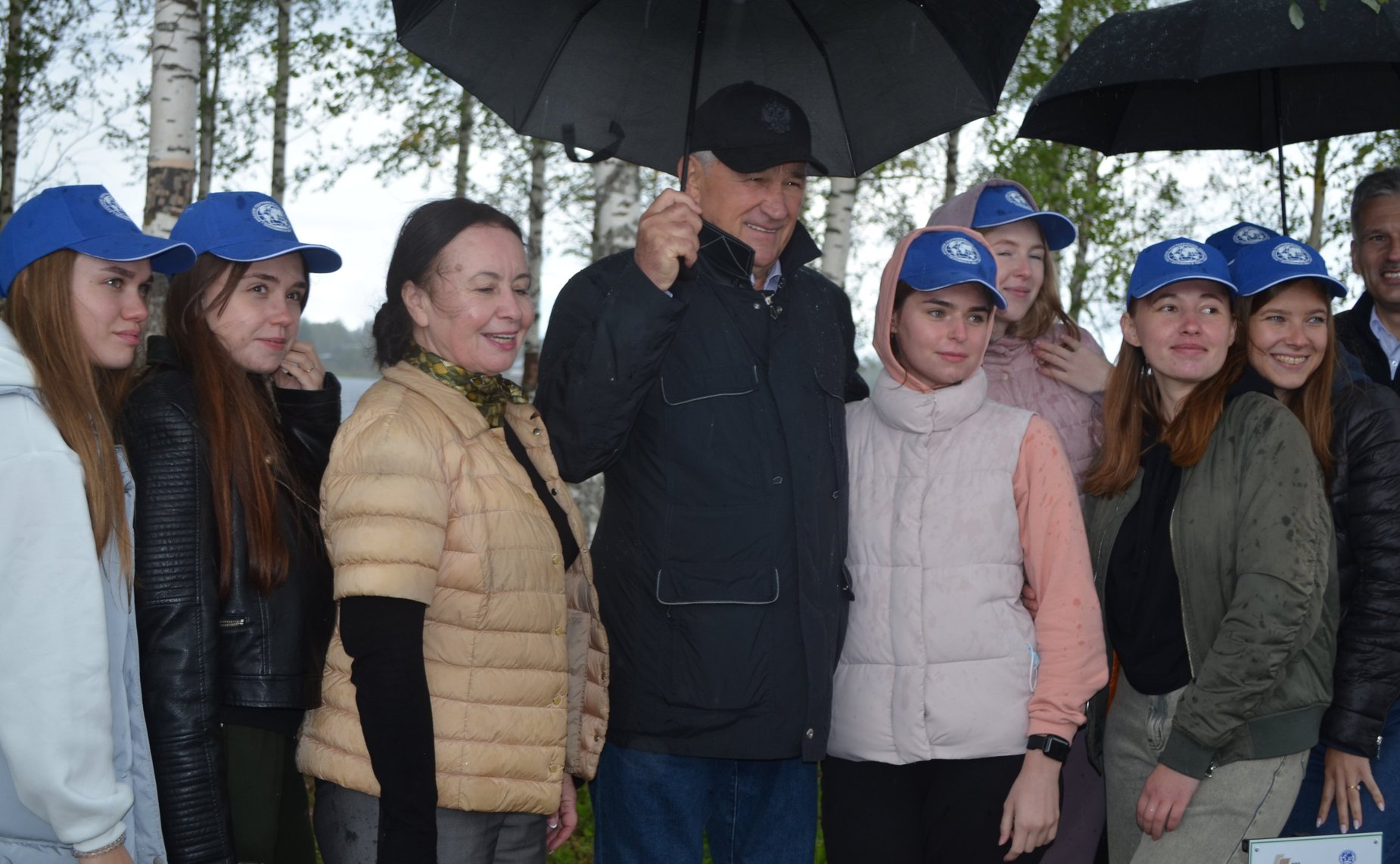 Реализация проекта по высадке саженцев деревьев разных пород