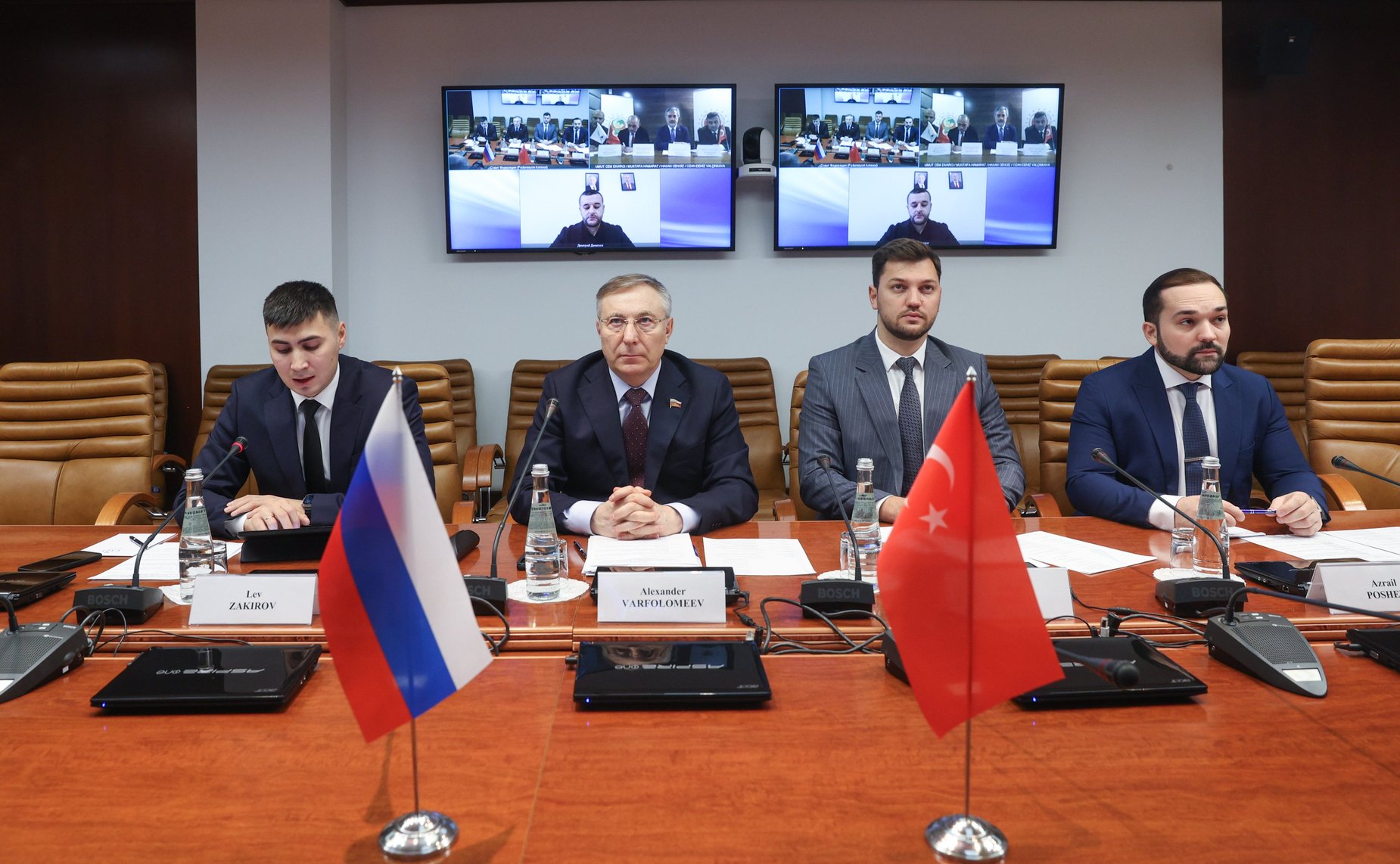 Встреча членов Палаты молодых законодателей при Совете Федерации с председателем объединения евразийских местных правительств Турецкой Республики