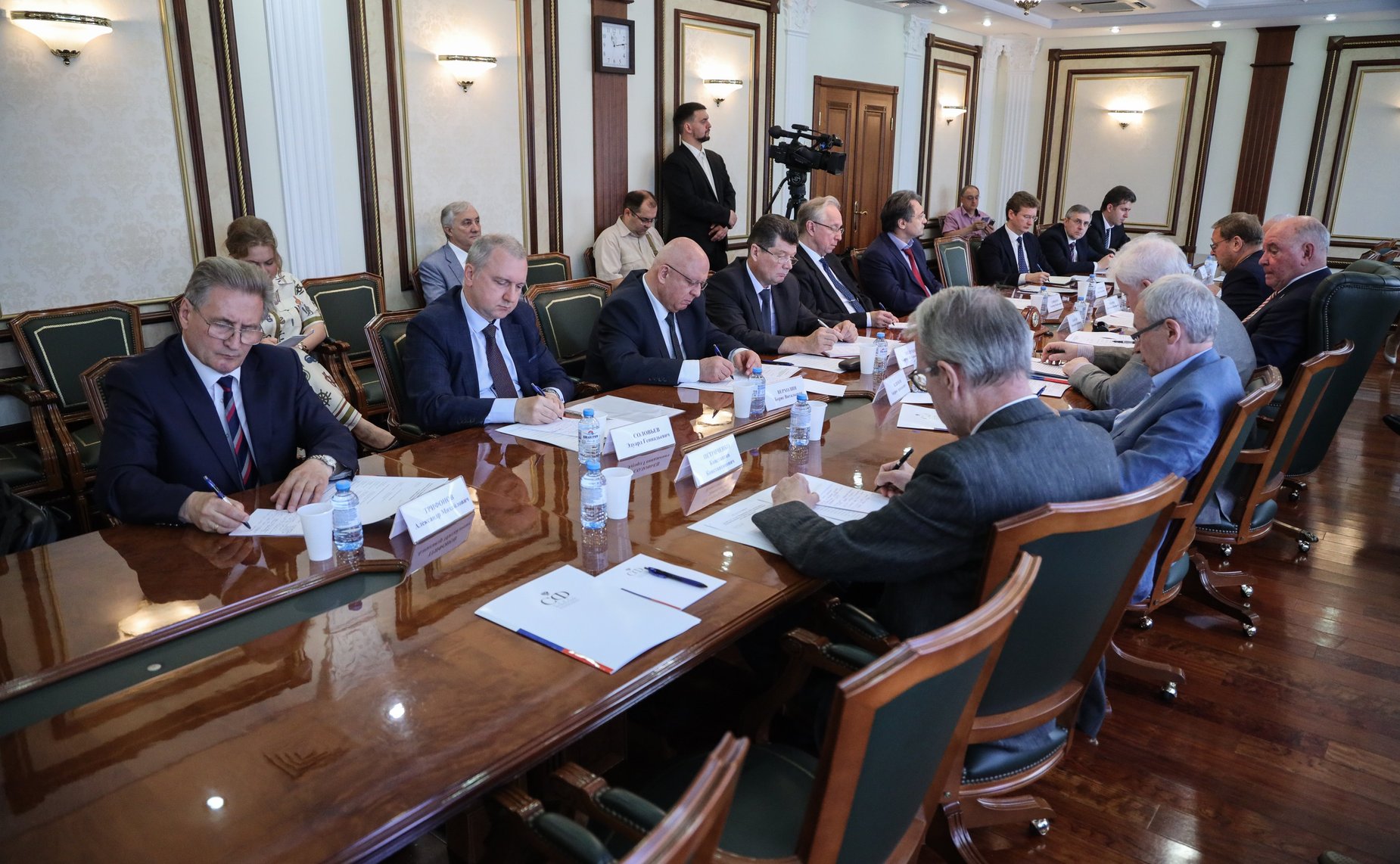 Круглый стол Комитета СФ по международным делам «Формирование нового контура равной и неделимой безопасности в Евразии. Роль Российской Федерации как гаранта миропорядка»