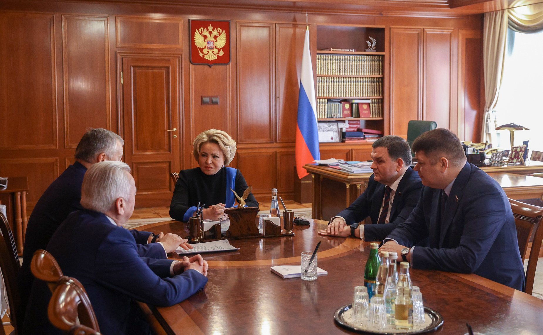 Председатель Совета Федерации Валентина Матвиенко провела встречу c руководством Ленинградской области