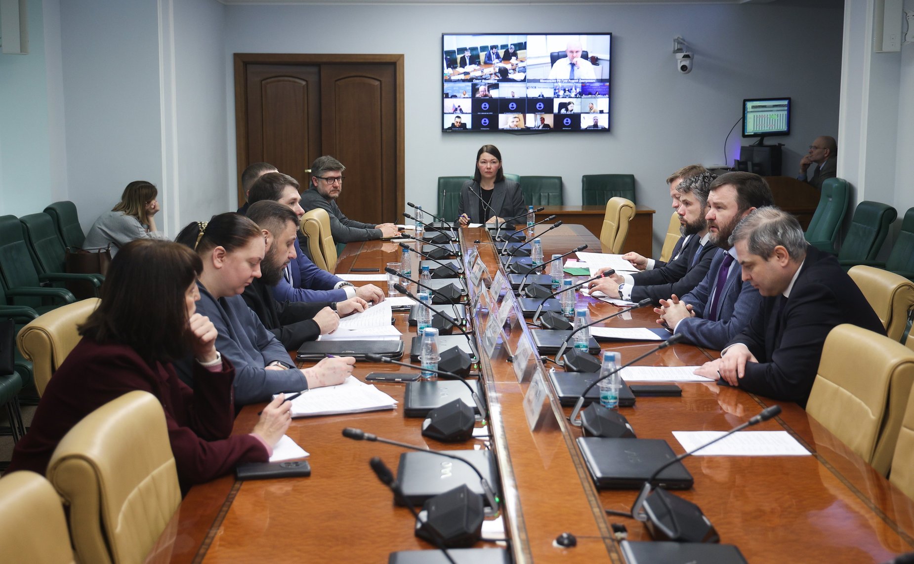 Совещание «Перспективы и проблемы привлечения государственных и частных инвестиций в экономики ДНР, ЛНР, Запорожской области и Херсонской области, а также вопросы развития преференциальных режимов на территориях этих субъектов РФ»