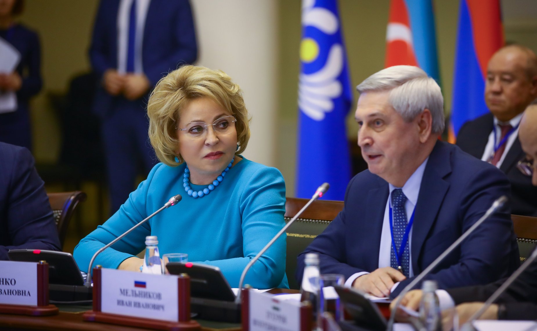 Валентина Матвиенко и Иван Мельников