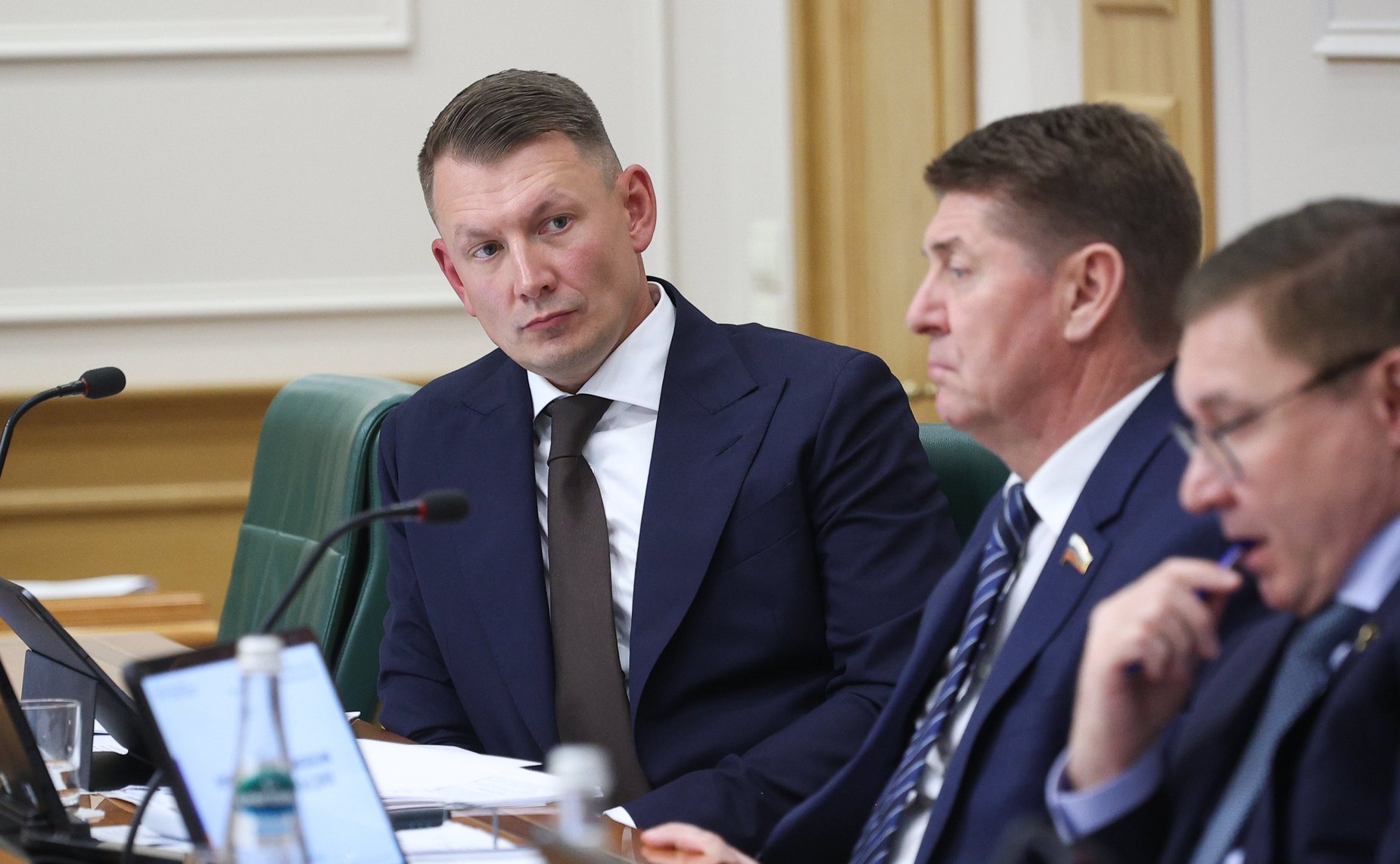 Парламентские слушания на тему «Вопросы управления комплексами индивидуальных жилых домов»